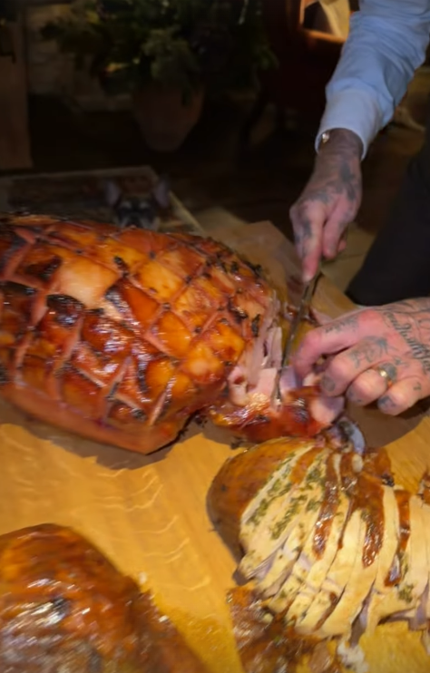 David Beckham carves Christmas ham