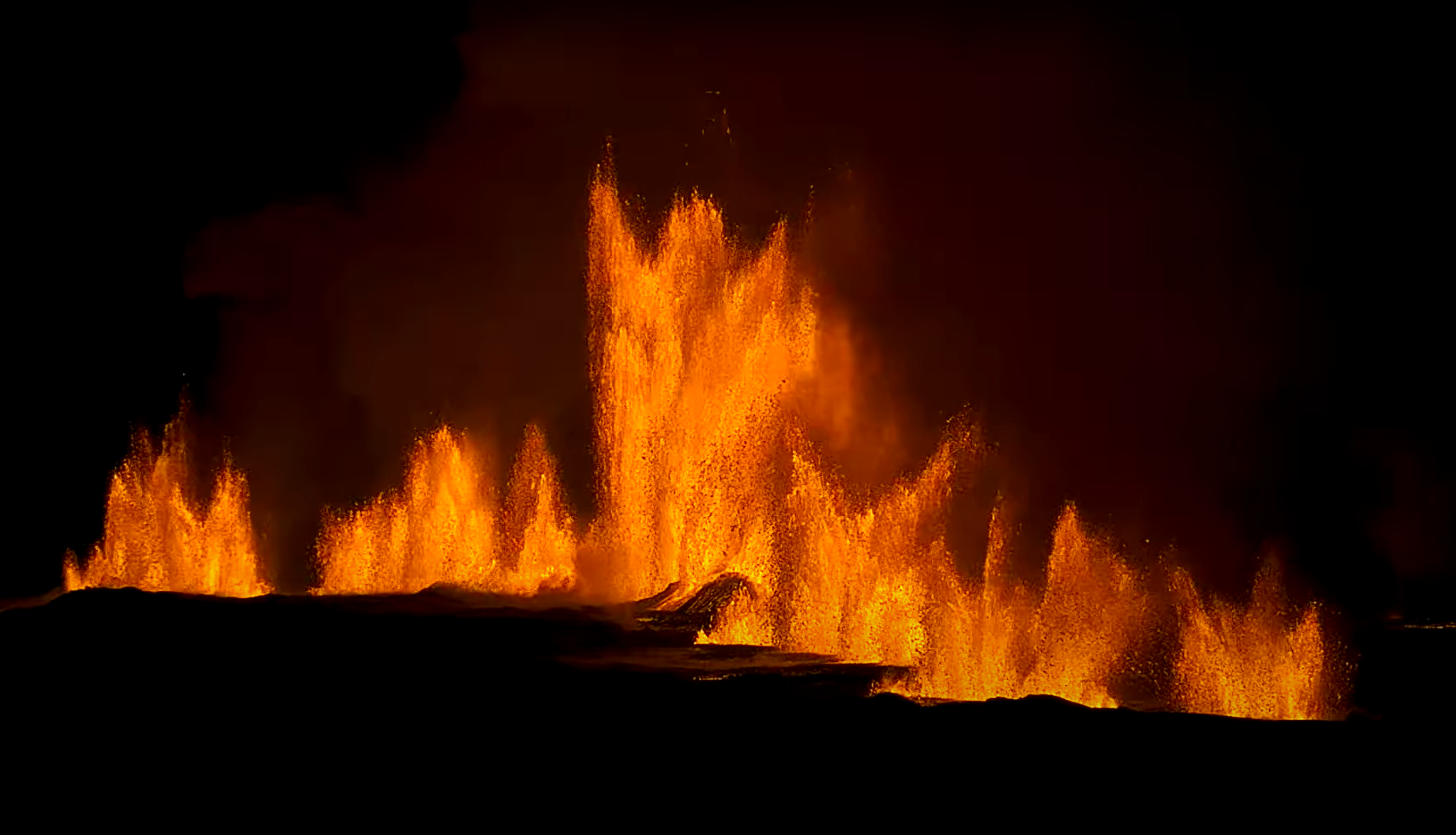 It's believed the Iceland volcano sent lava up to 100 metres into the air.