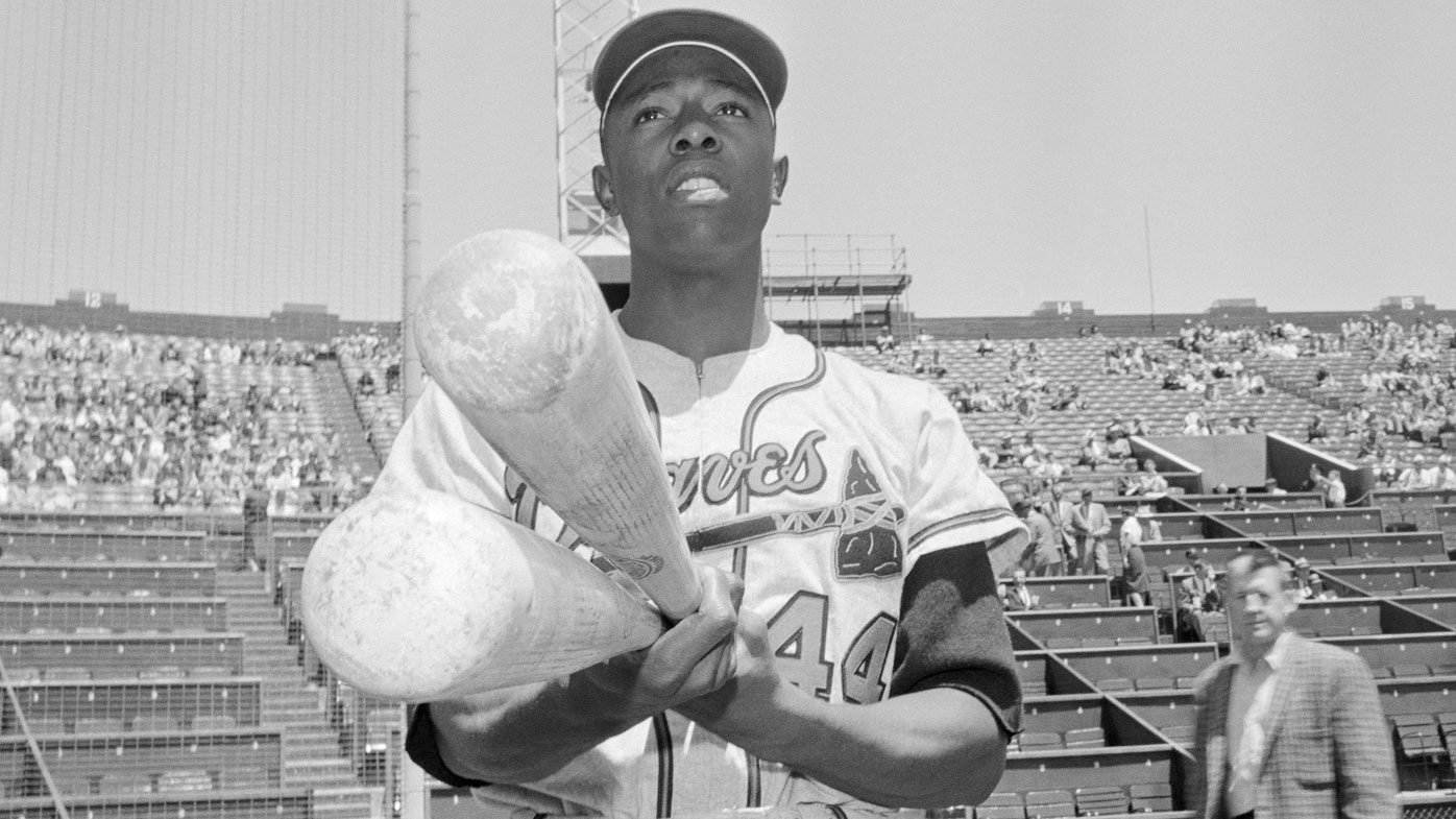 Braves pay tribute to Hank Aaron with City Connect uniforms