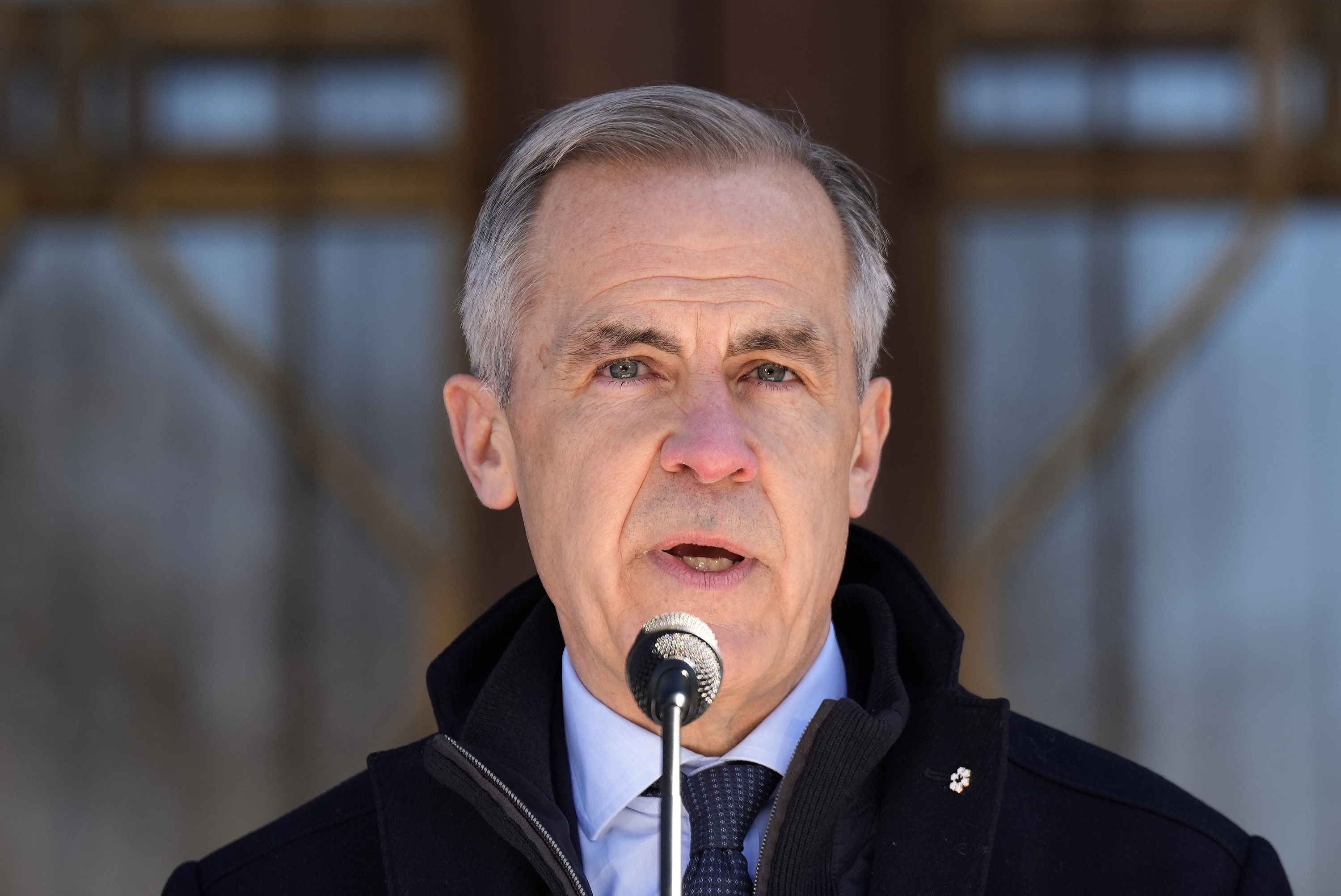 Canadian prime minister announces snap election