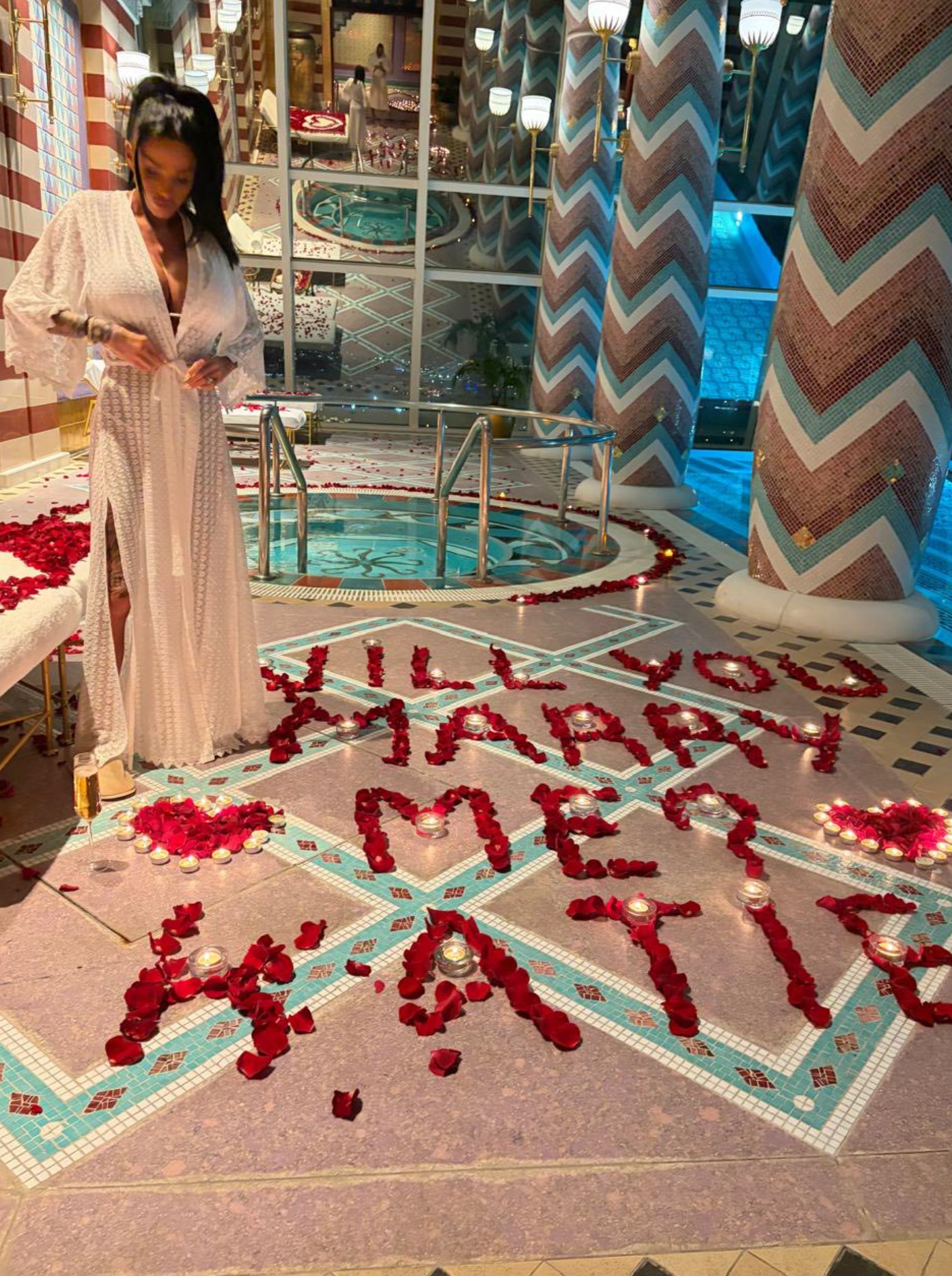 K﻿atie Price has gotten married in a shock wedding ceremony in Dubai, just one week after meeting her new man.Self-proclaimed millionaire businessman Lee Andrews and Price, 47, were engaged on January 24, and then were married the next day in a whirlwind ceremony in Dubai.