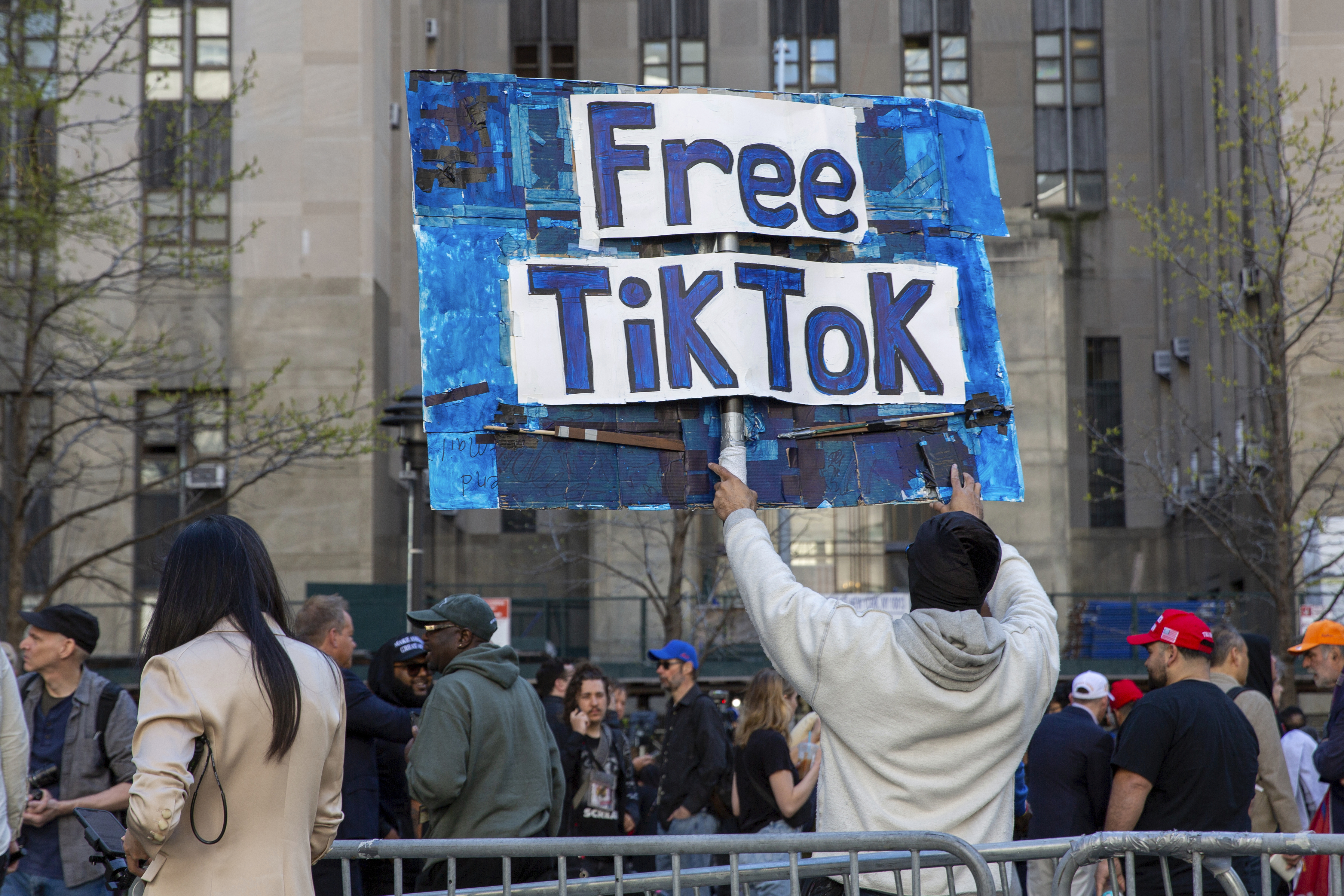 Otro proyecto de ley de prohibición de TikTok es aprobado por el Congreso de EE. UU.