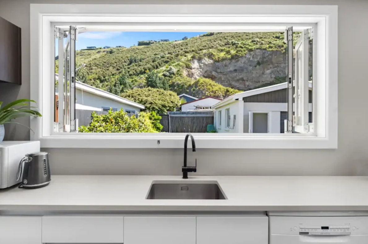 What a $1.2m Aussie budget buys you overseas