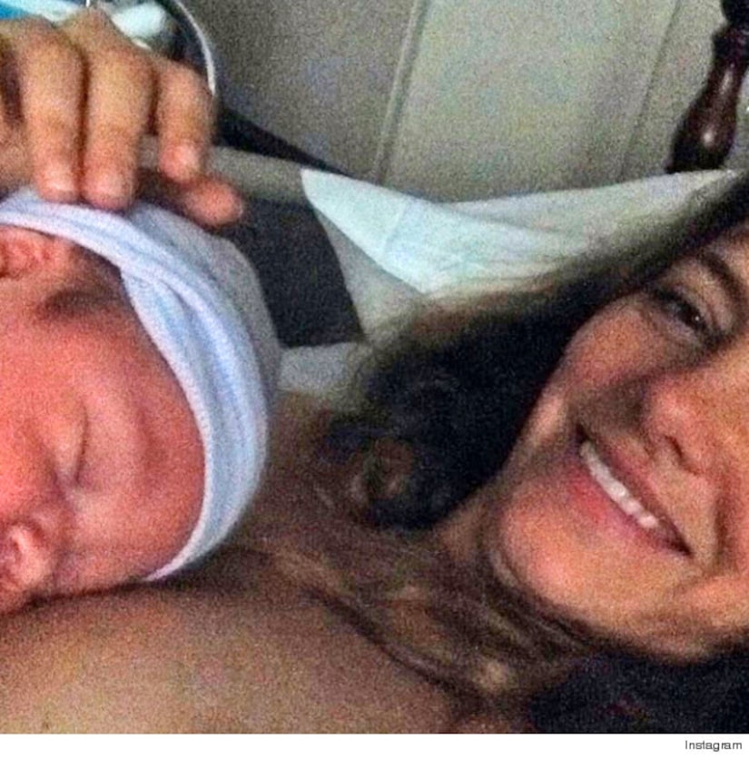 Bijou Phillips, daughter, birth, announcement 