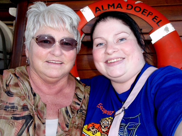 Dyan Henry with her mother, who also had diabetes.