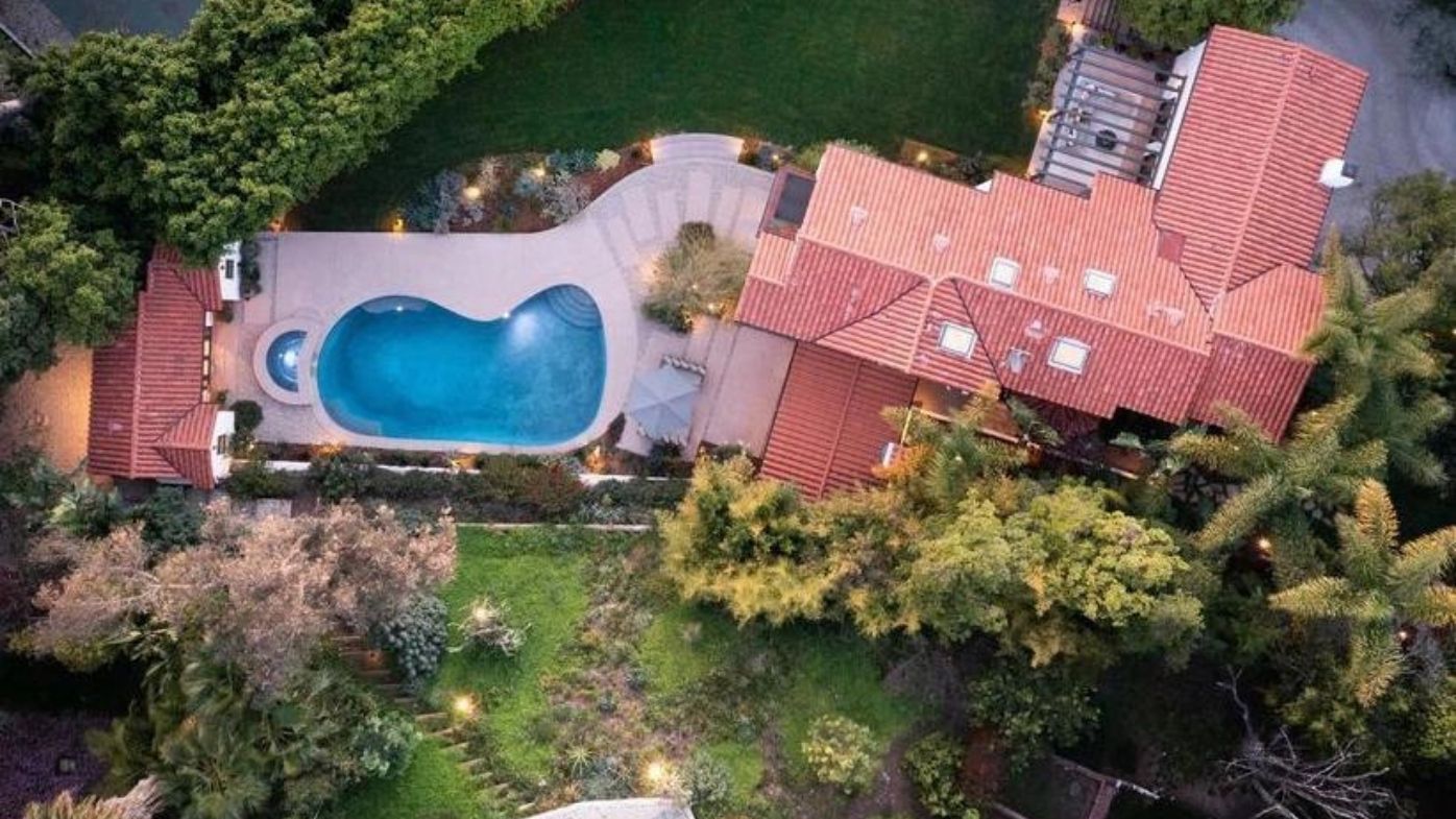 Big Bang Theory' star Simon Helberg looking to offload Los Feliz mansion  for $14 million