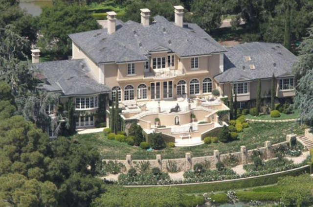 Aniston splashed nearly $22 million on a sprawling estate in Los Angeles