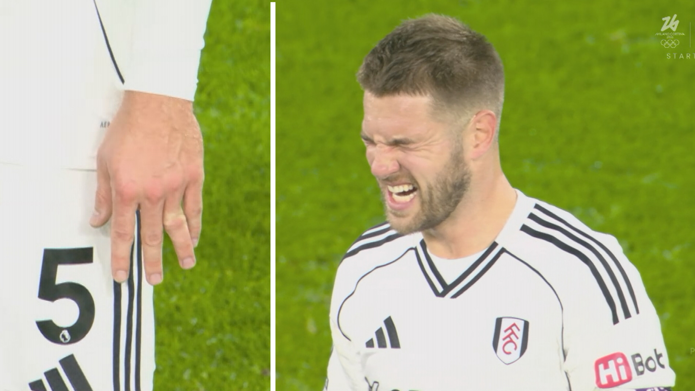 Joachim Andersen reacts after dislocating his finger.