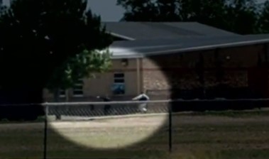 Escalofriante video muestra a niños huyendo de tirador en escuela de Texas