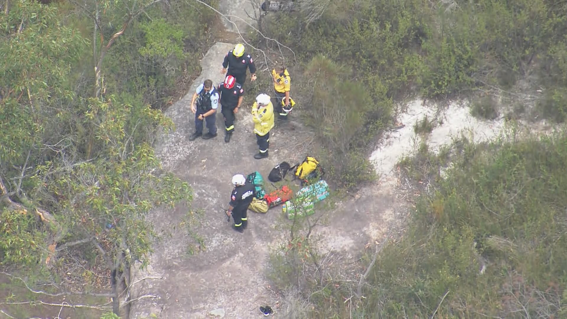 Abseiler dies after falling 20 metres from cliff in Sydney