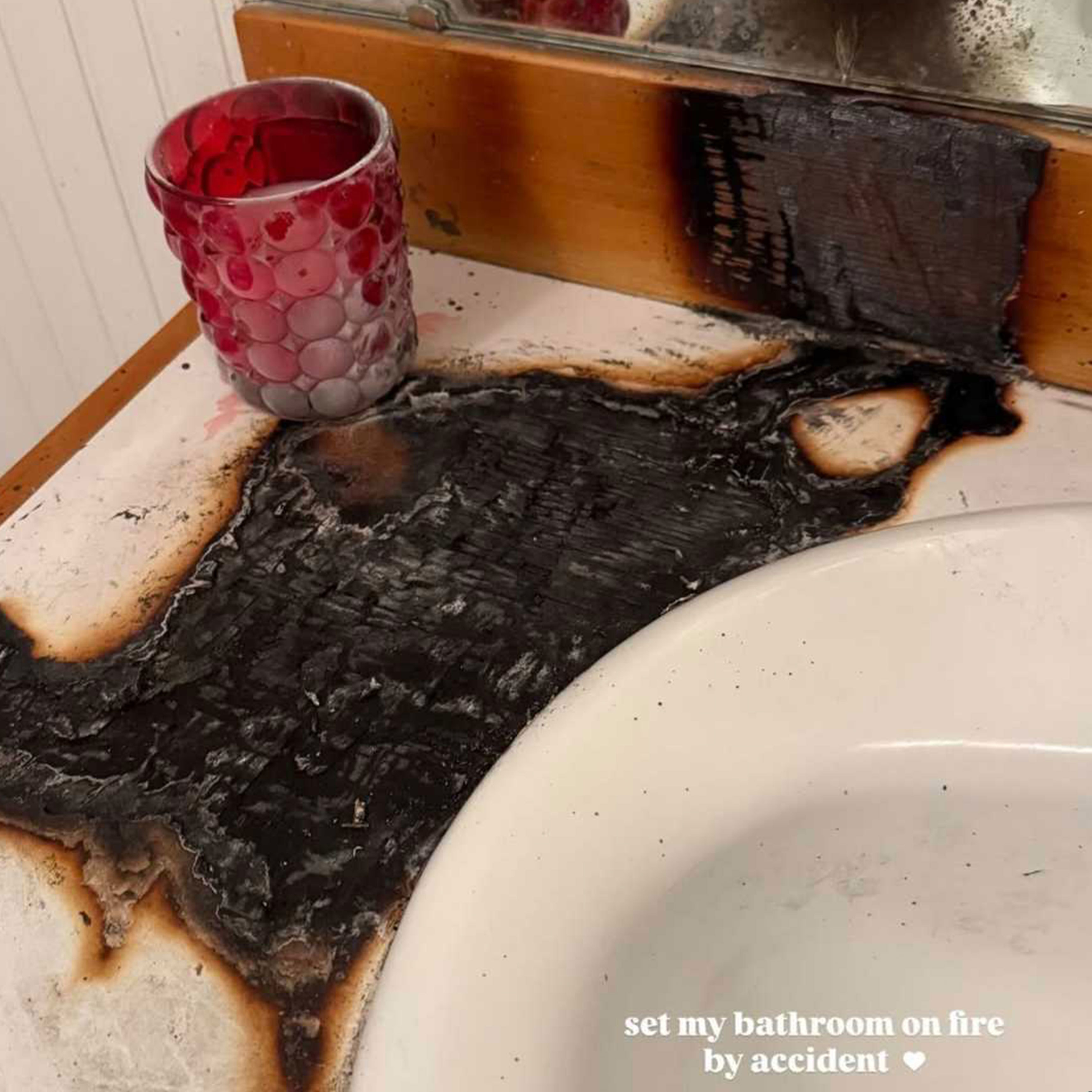 Sabrina Carpenter accidentally set fire to her bathroom