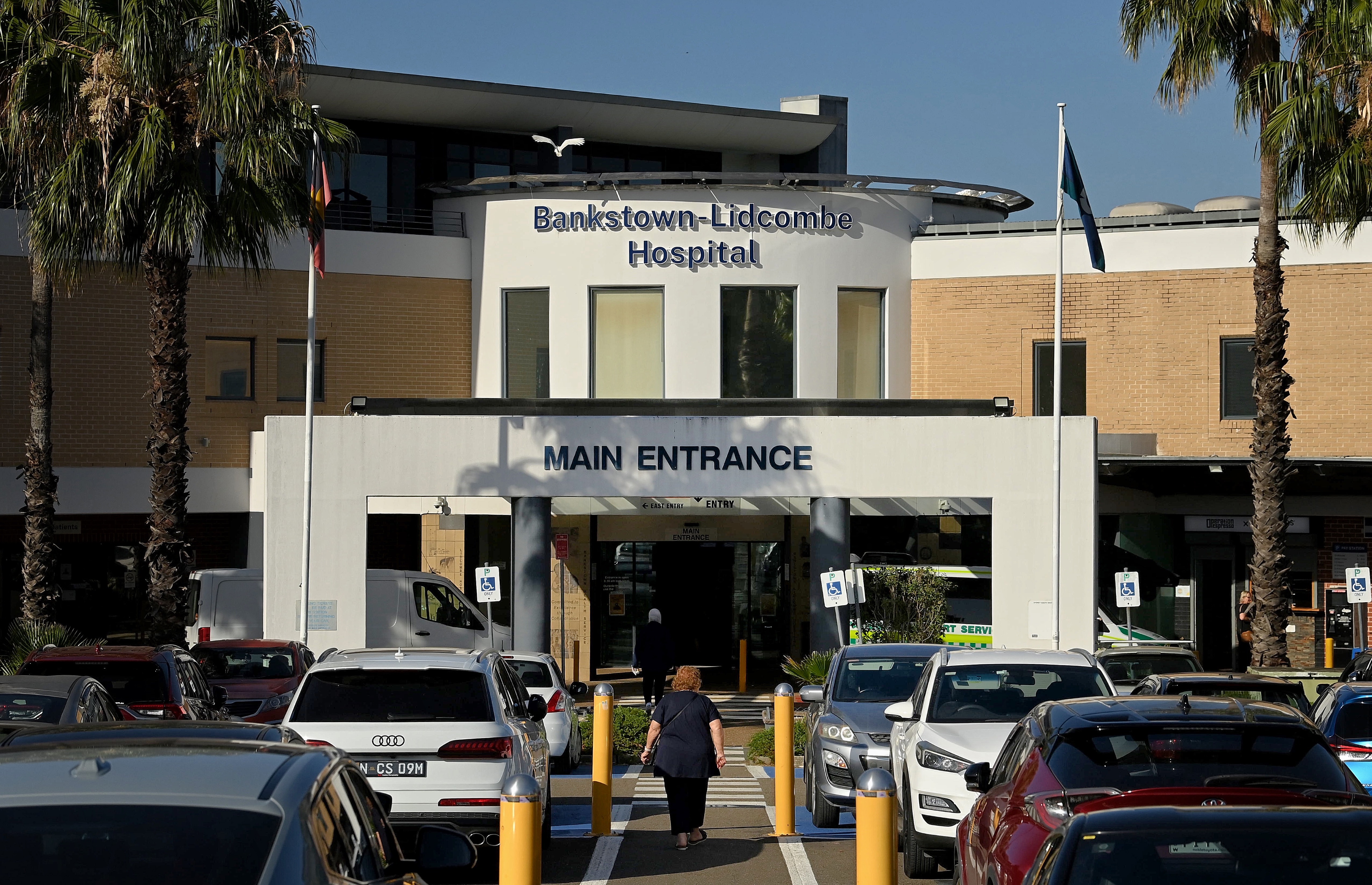 The entrance to the Bankstown-Lidcombe Hospital where a man in his 50s was dropped after being shot in the leg. Bankstown, NSW. November 28, 2025. Photo: Kate Geraghty
