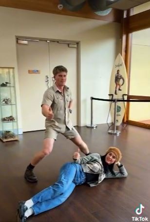 Katy Perry and Robert Irwin dance the waltz at Australia zoo