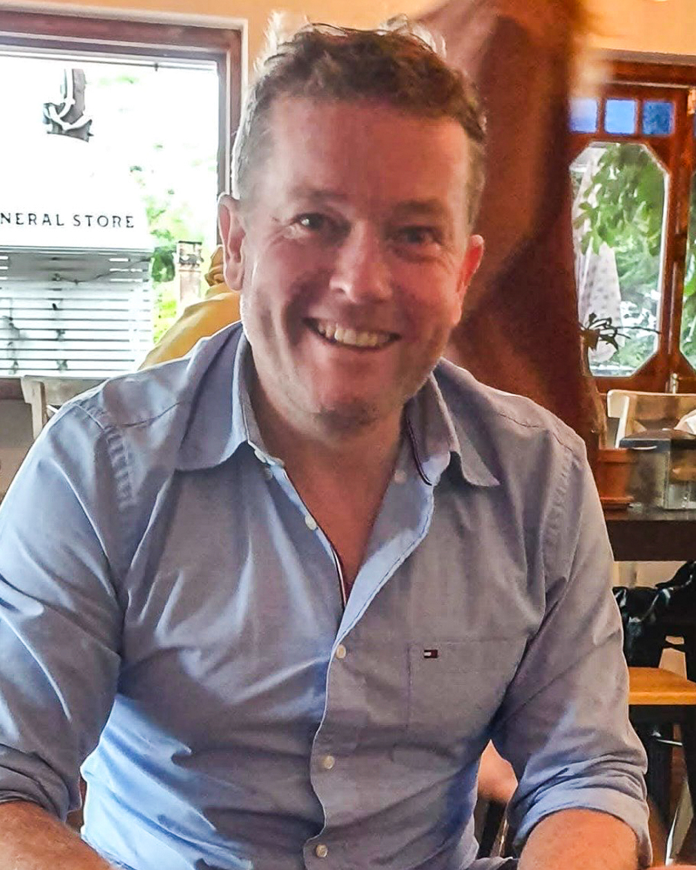 Adam Smyth, Bondi local