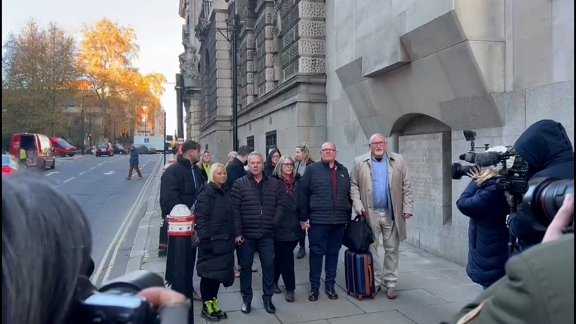 La familia de Harry Dunn llega al Old Bailey para la sentencia de Anne Sacoolas.