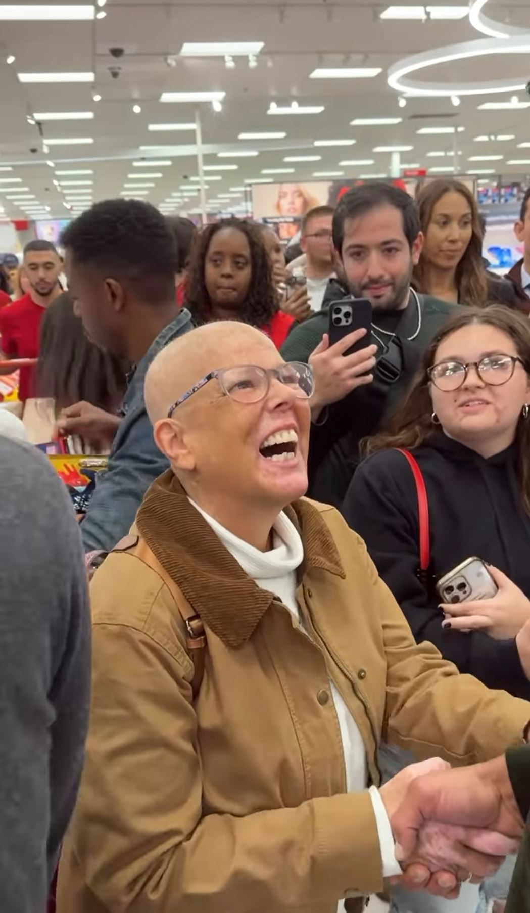 Dwayne Johnson meets cancer patient