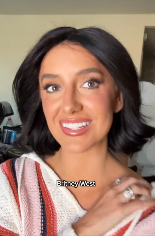 Lainey Wilson goes undercover at Stagecoach festival 2026