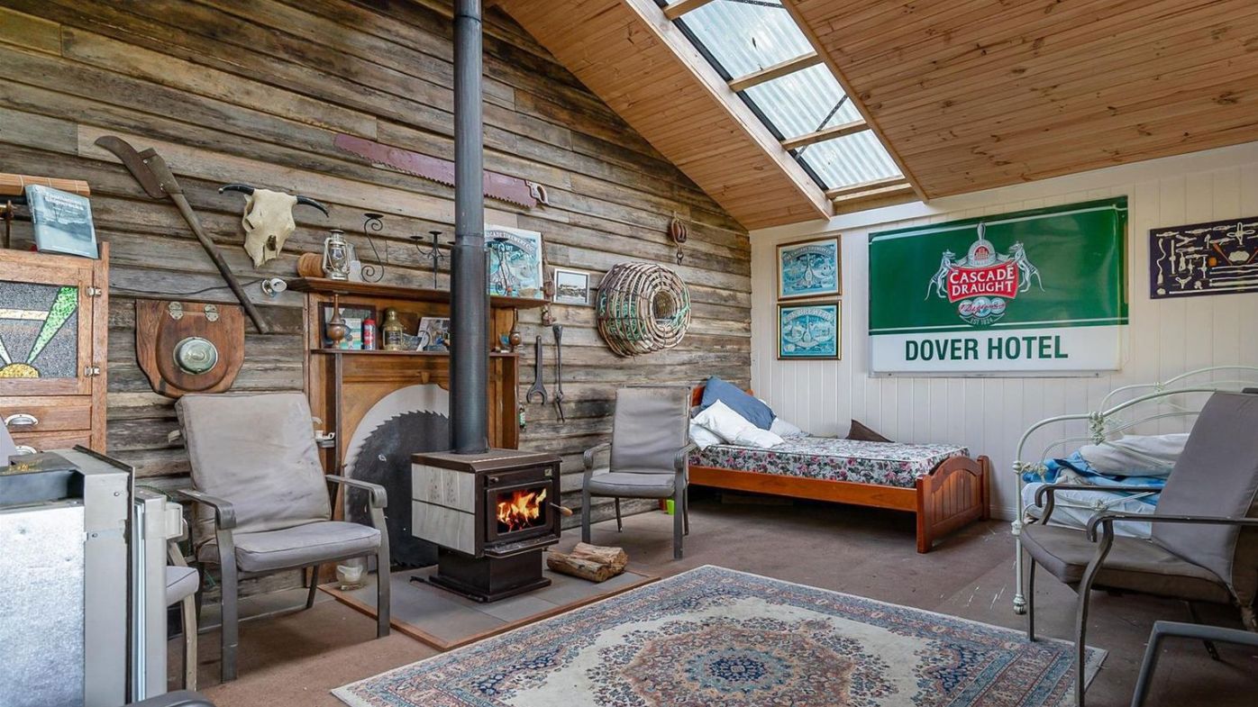 Domain Tassie cottage studio 