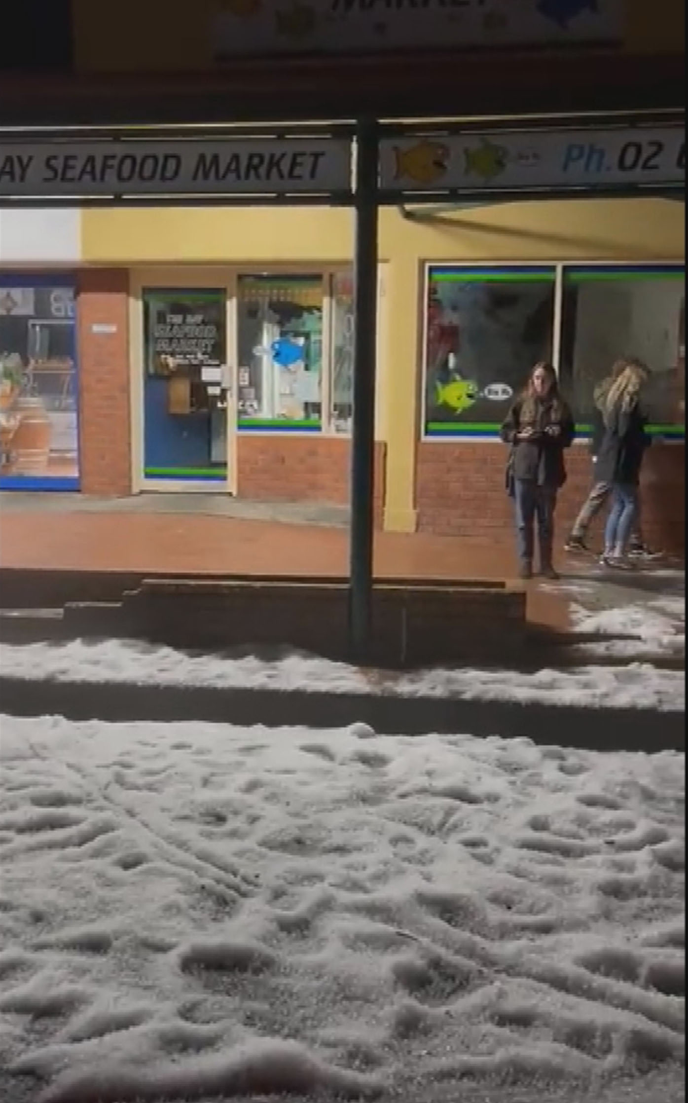 NSW town of Byron Bay blanketed in thick layer of hail after freak storm. 