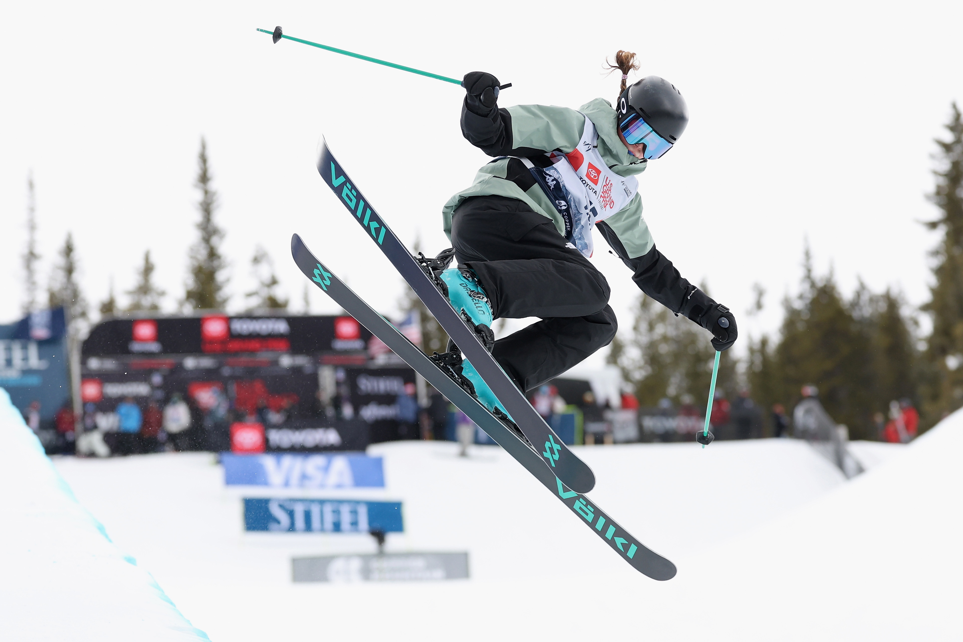 COPPER MOUNTAIN, COLORADO - DECEMBER 20: Indra Brown of Australia in action during training prior to competing in the Women's Freeski Halfpipe Final during the Toyota US Grand Prix 2025 at Copper Mountain on December 20, 2025 in Copper Mountain, Colorado.  (Photo by Sean M. Haffey/Getty Images)