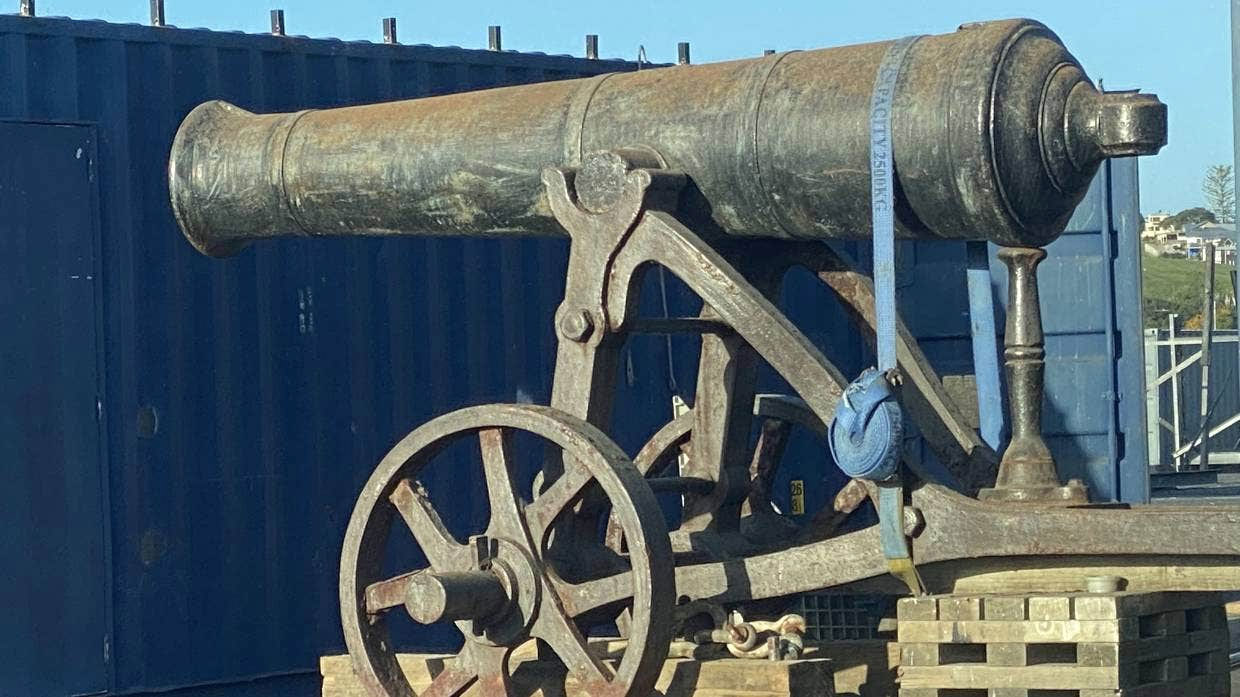 The cannon sits in Okahu Bay, Auckland, the day before it was stolen