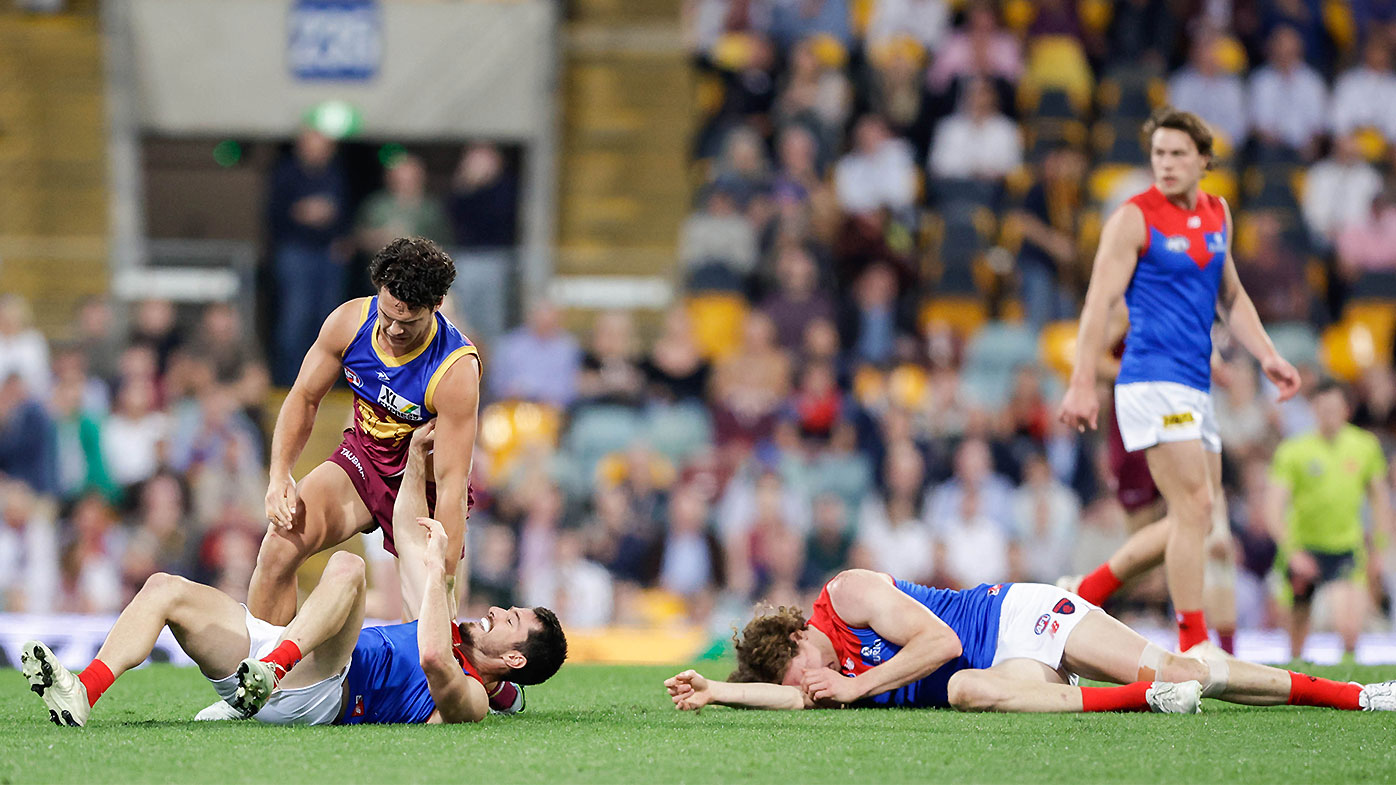 Melbourne's Alex Neal-Bullen remonstrates with Rayner after his tackle on Ben Brown