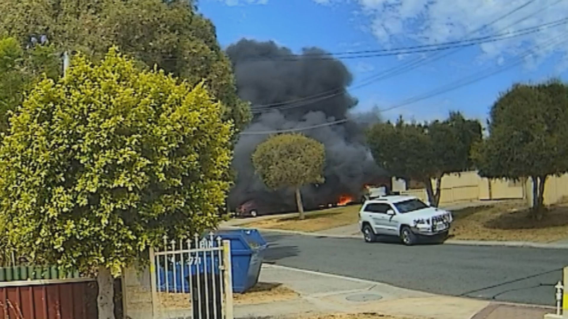 A Perth family of five has lost everything in a house fire just days out from Christmas.Three teenagers were forced to flee from the blaze, but the family's pet cats and their kittens couldn't be saved.