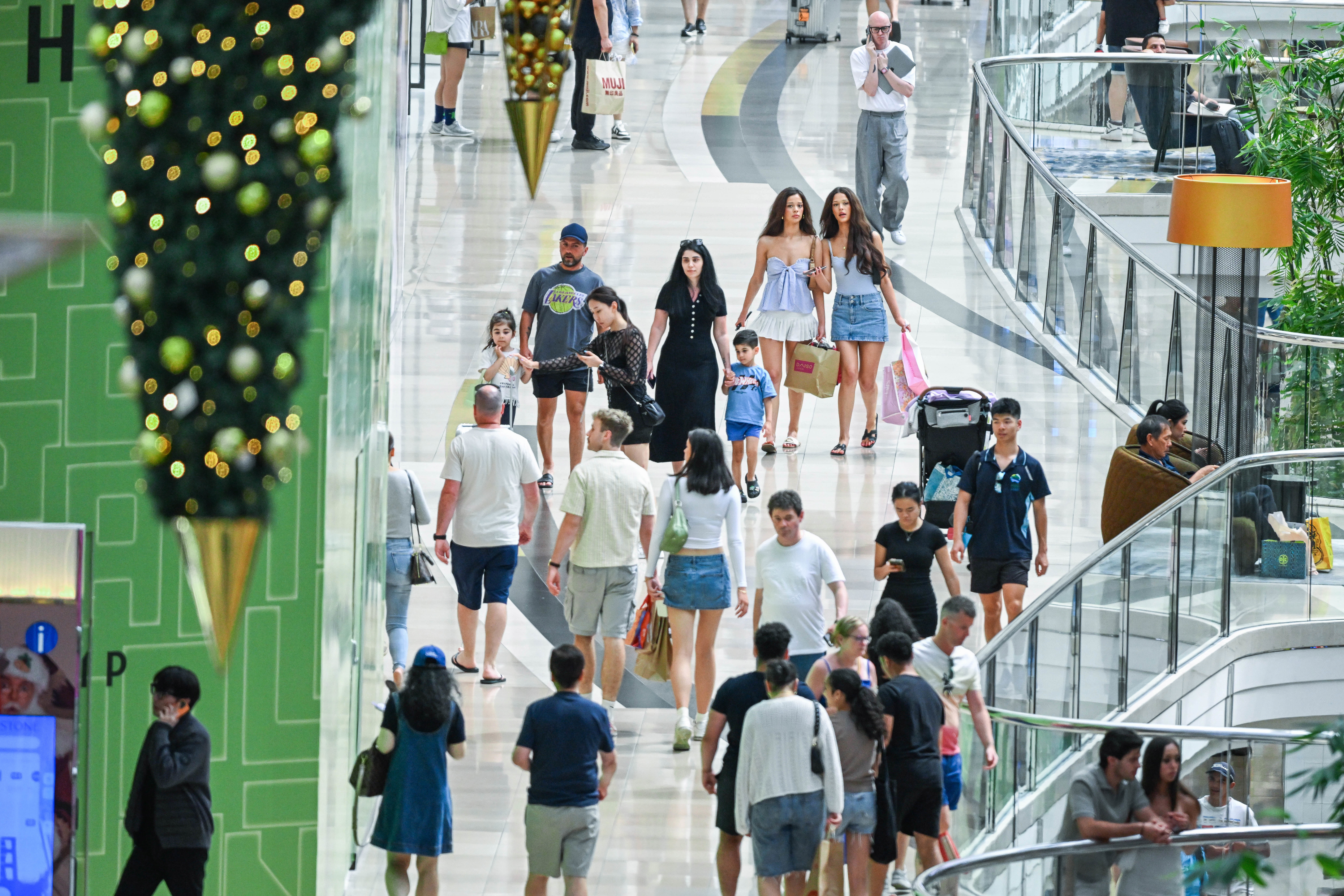 Shopping centre Melbourne Christmas.