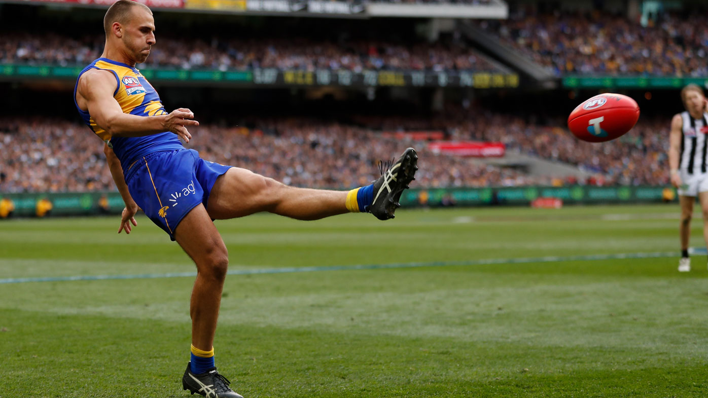 Австралийский футбол. AFL. Australian AFL Official Ball. Final player