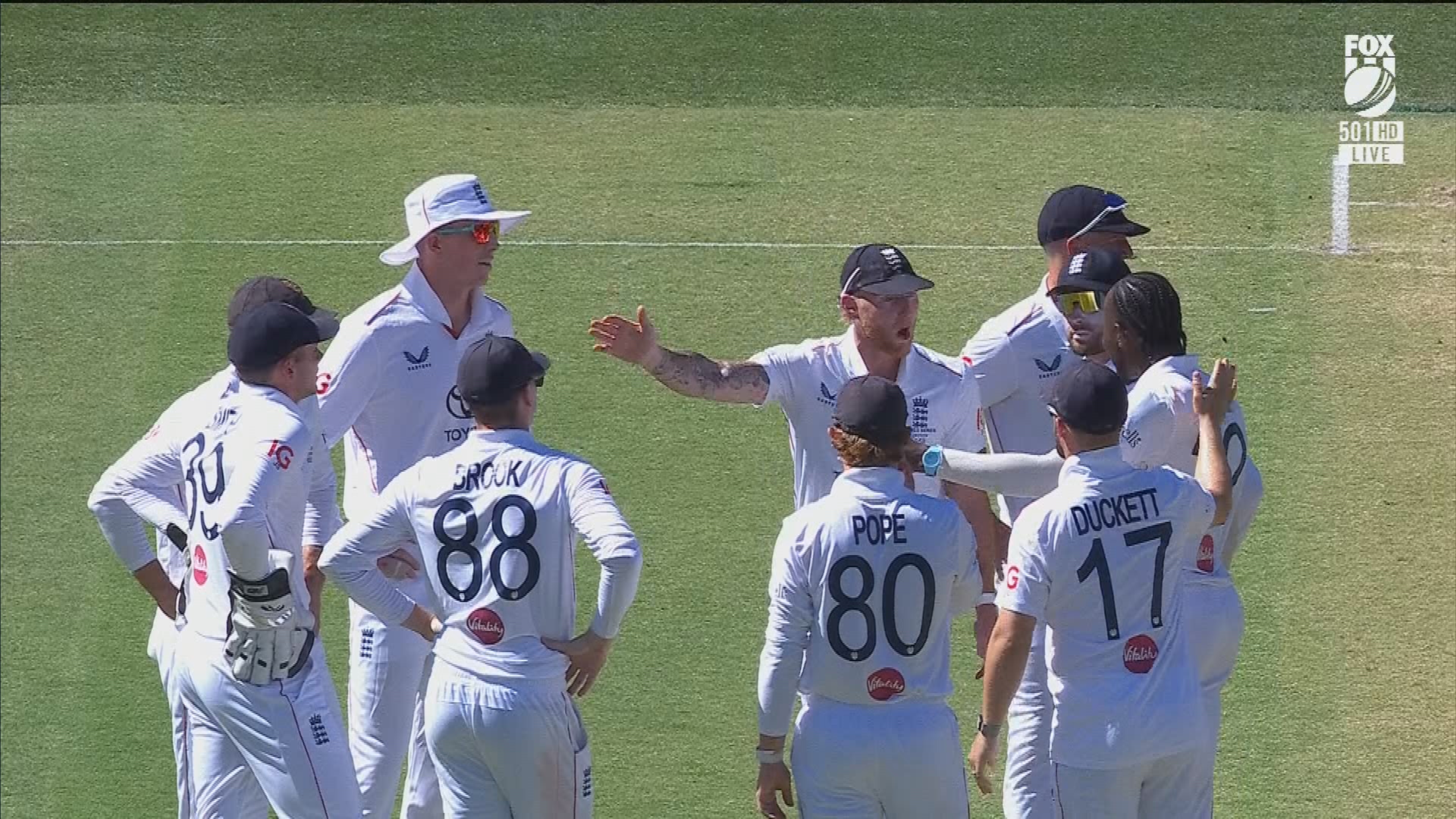 Archer, Stokes' icy moment after Starc dismissed