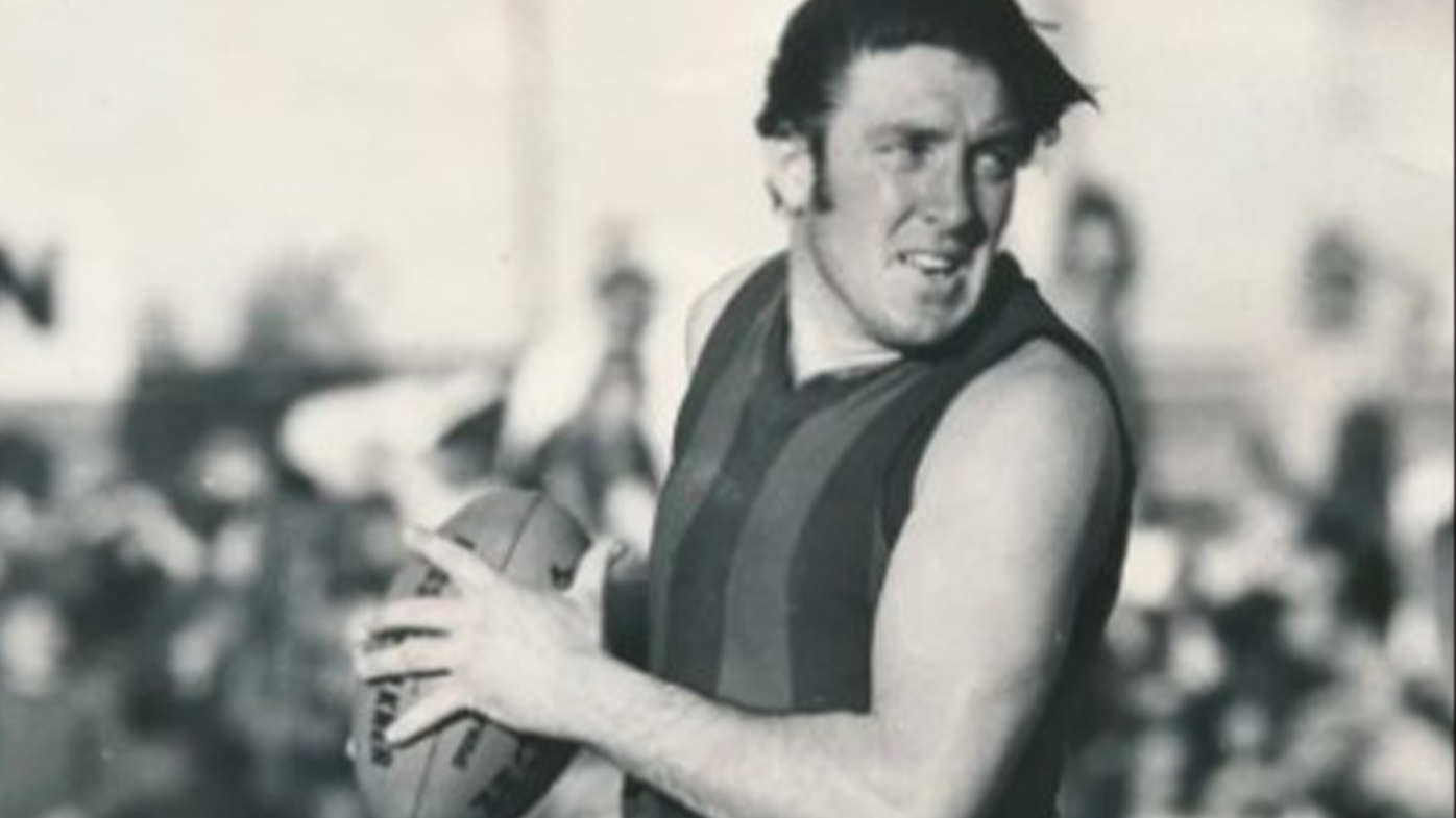 AFL, VFL 2022 Port Melbourne legend Fred Cook dies Tributes