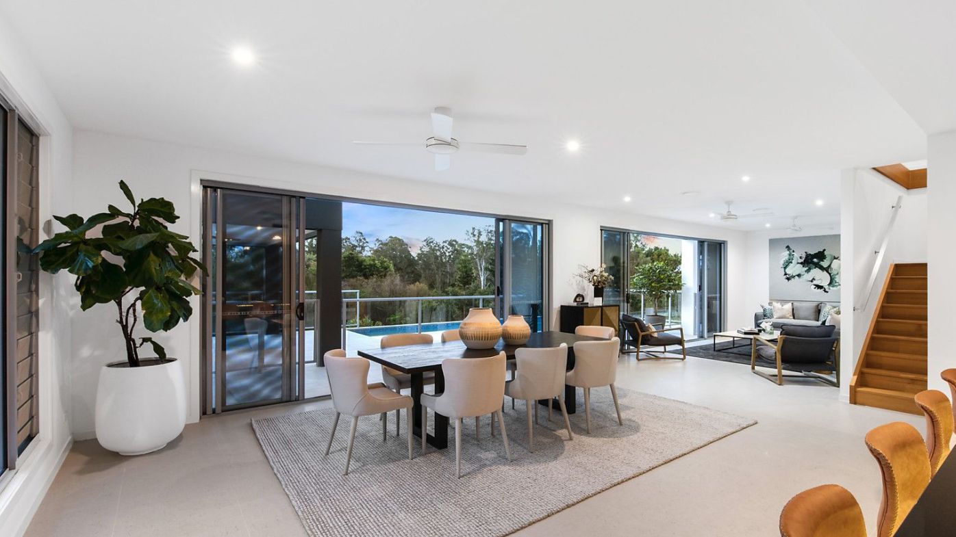 The property is near to the local primary school, so kids could stop off for fruit on a stand by the gate. Fig Tree Pocket Domain property