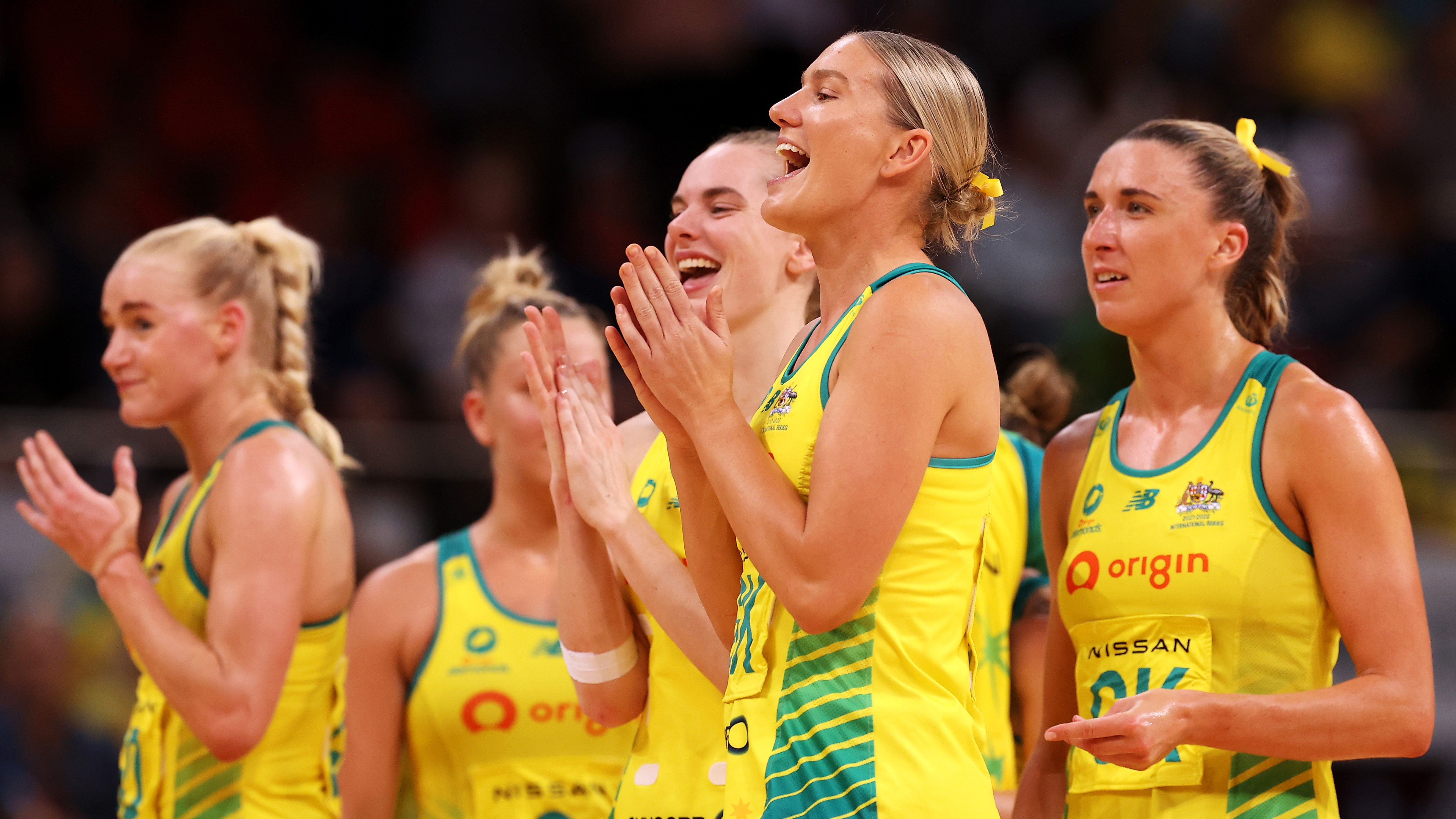 The Australian players cheer as Amy Parmenter of Australia is presented the player of the match award during game two of the International Test series between the Australia Diamonds and the England Roses at Qudos Bank Arena on October 30, 2022 in Sydney, Australia. (Photo by Mark Kolbe/Getty Images for Netball Australia)