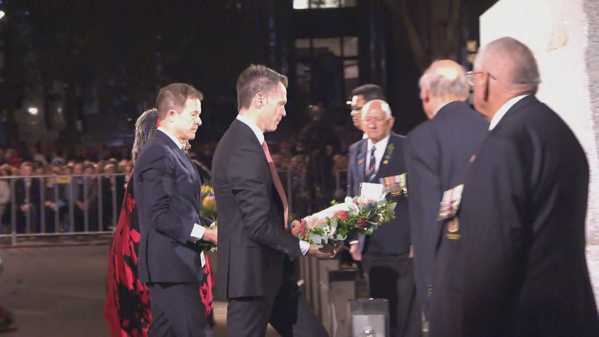 NSW Premier Chris Minns lays wreath at cenotaph in Martin Place, Sydney during Anzac Day dawn service