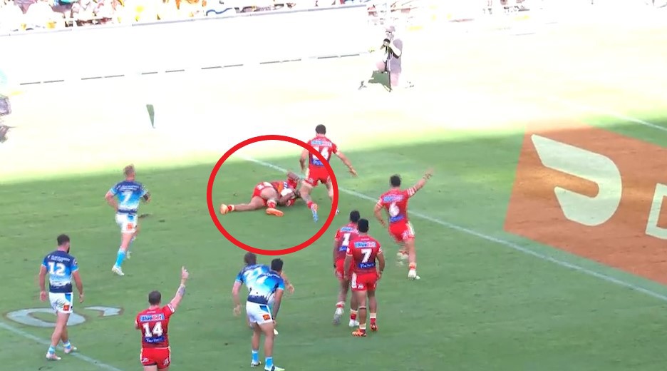 Robert Jennings of the Dolphins fell over before the line.