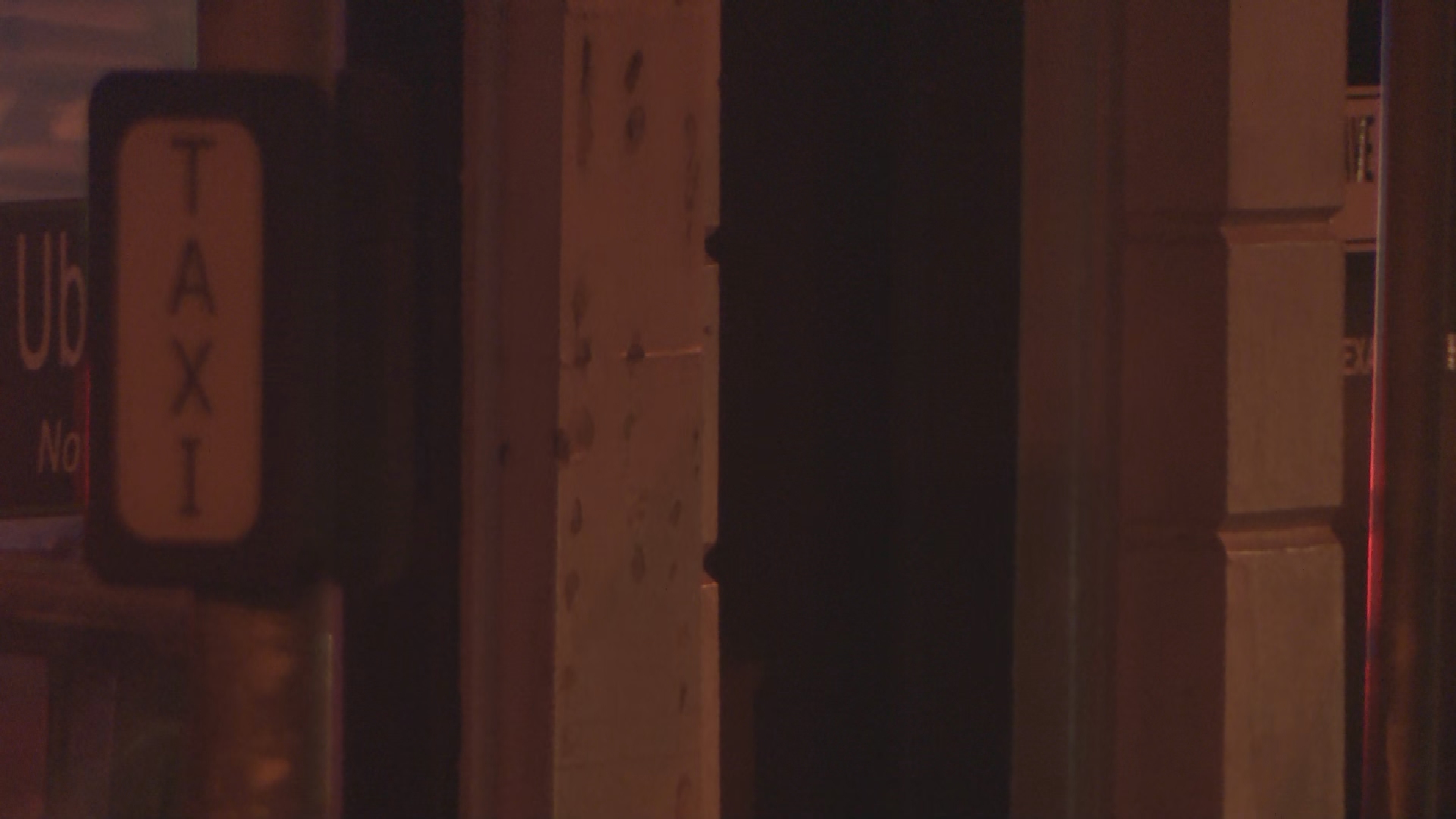 Vários tiros foram disparados contra o The Emerson pouco antes das 2h.