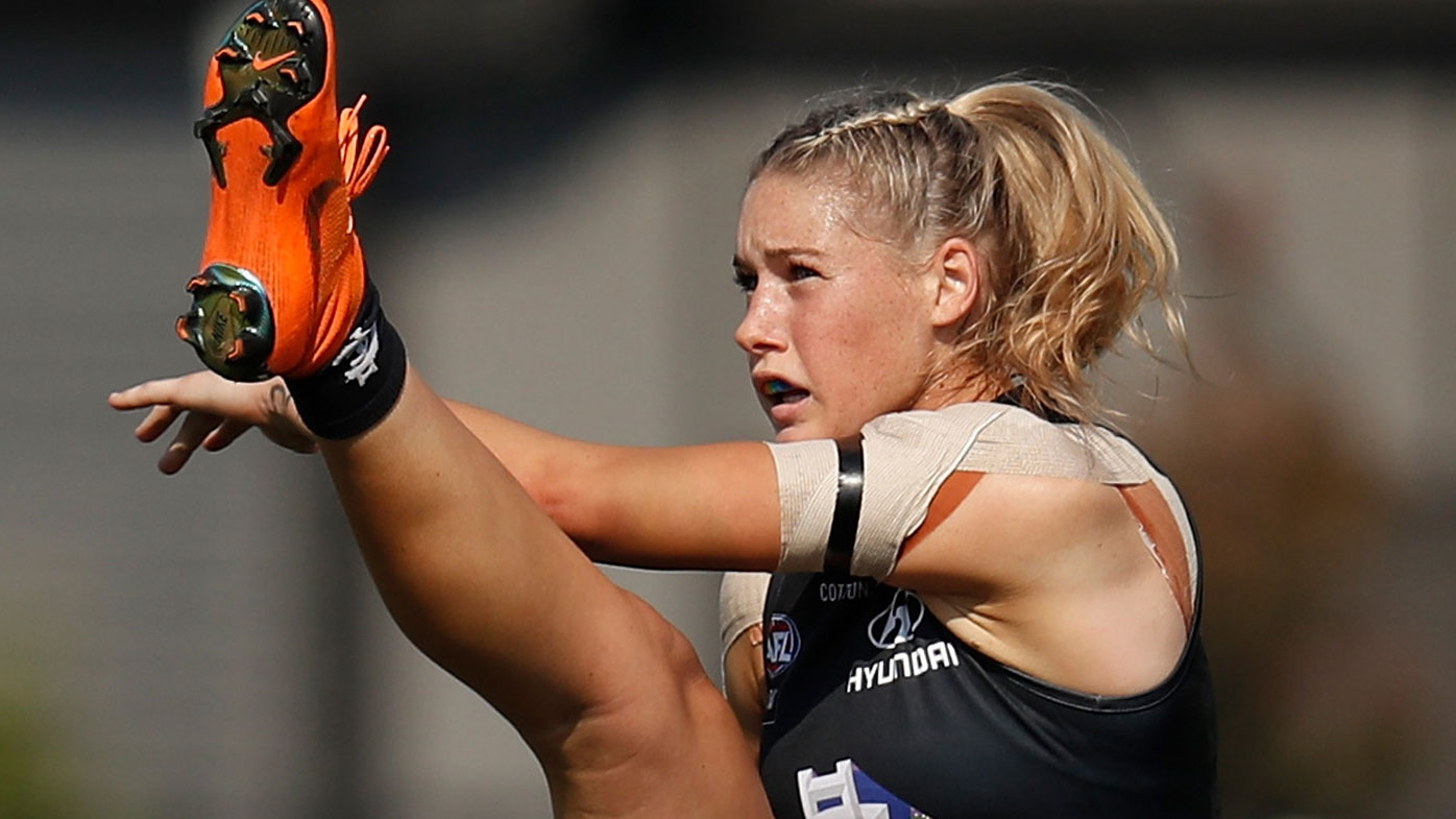 Afl Stars Rally Behind Tayla Harris Over Kick Photo 