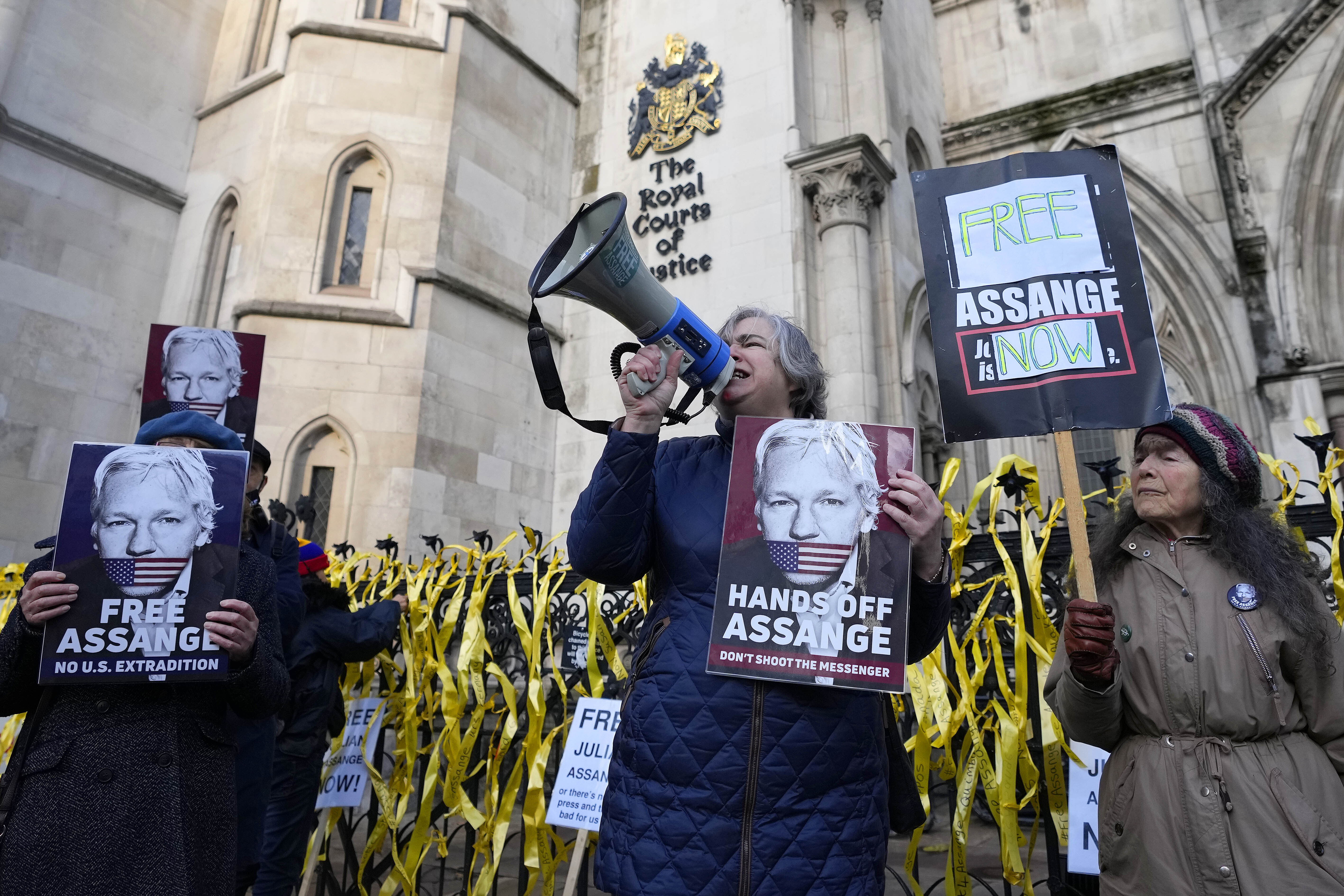 Julian Assange pierde el último intento de detener la extradición a los EE. UU. por cargos de espionaje