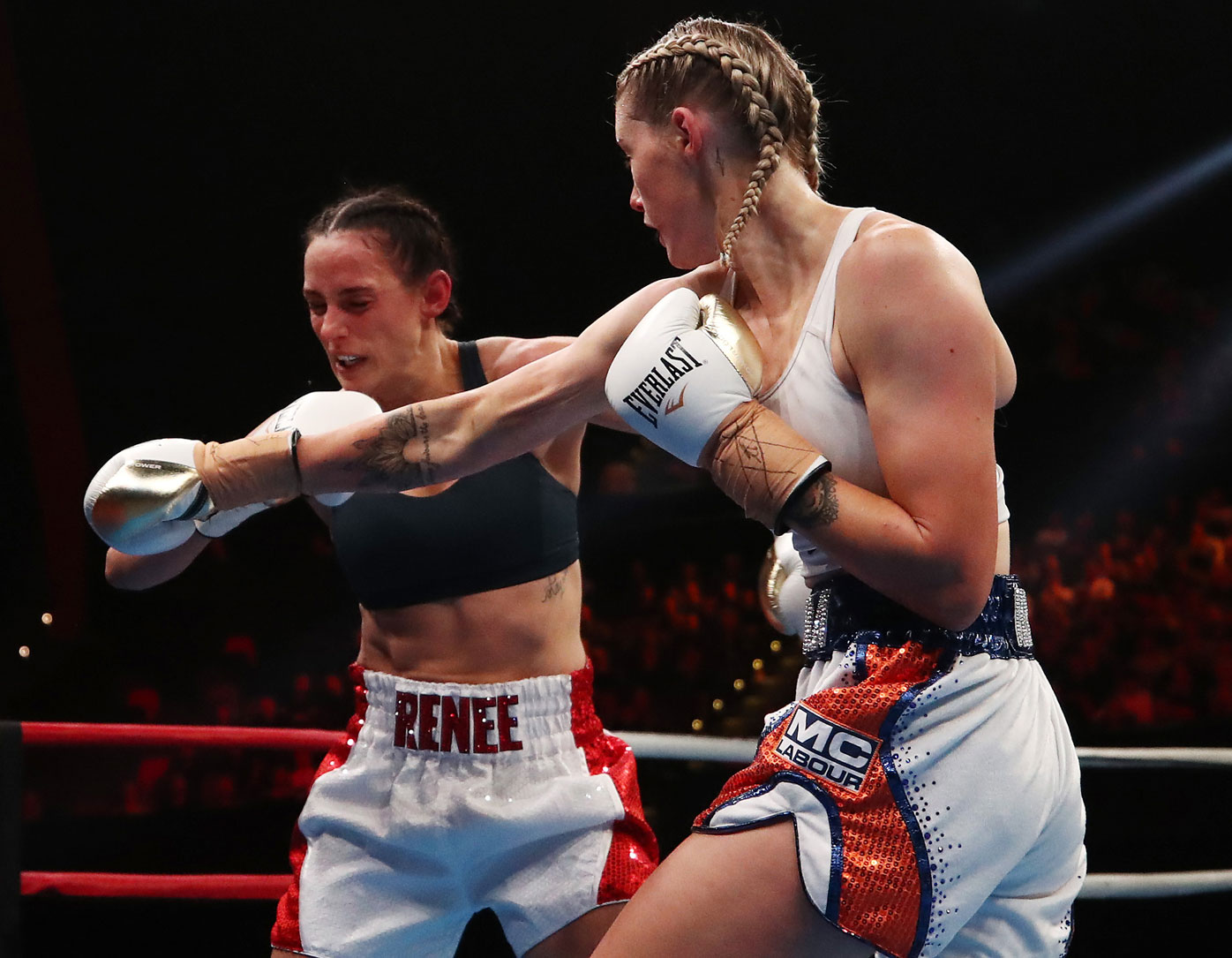 Tayla Harris TKO video | boxing fight vs Renee Gartner