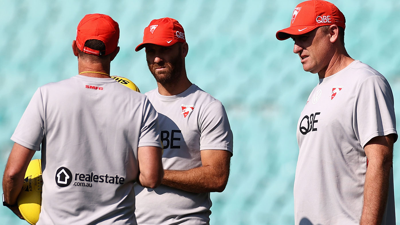  Swans head coach John Longmire talks during a Sydney Swans AFL training session at Lakeside Oval on April 29, 2021 in Sydney, Australia. (Photo by Cameron Spencer/Getty Images)