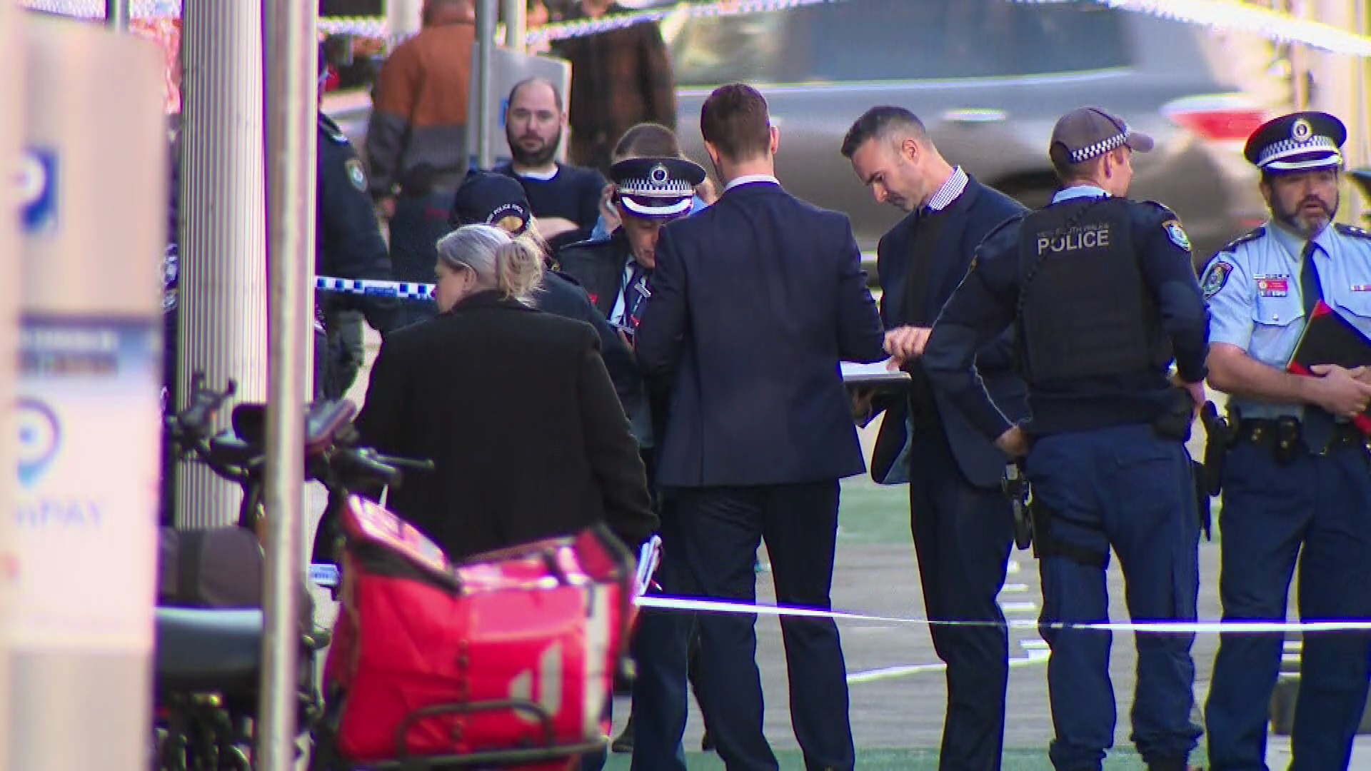 There has been a heavy police presence at the funeral for gangland member Alen Moradian, who was executed in a Bondi Junction carpark last week. 