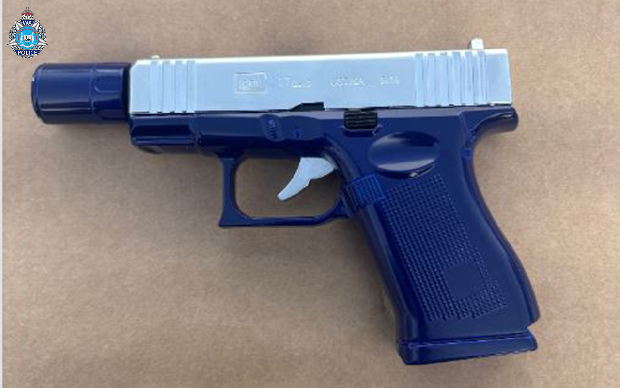 WA Police seize gun-shaped lighter from man