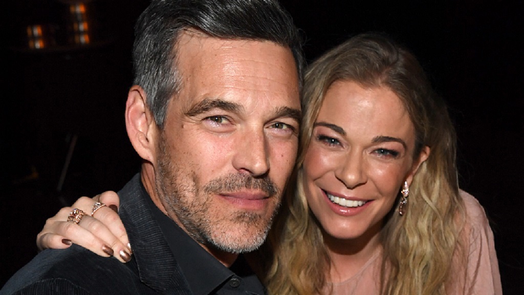 leann rimes and eddie cibrian love story