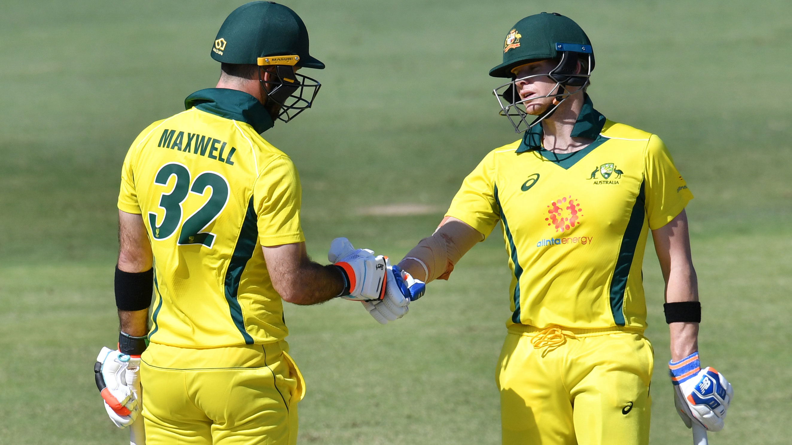 Glenn Maxwell and Steve Smith shared a big partnership.