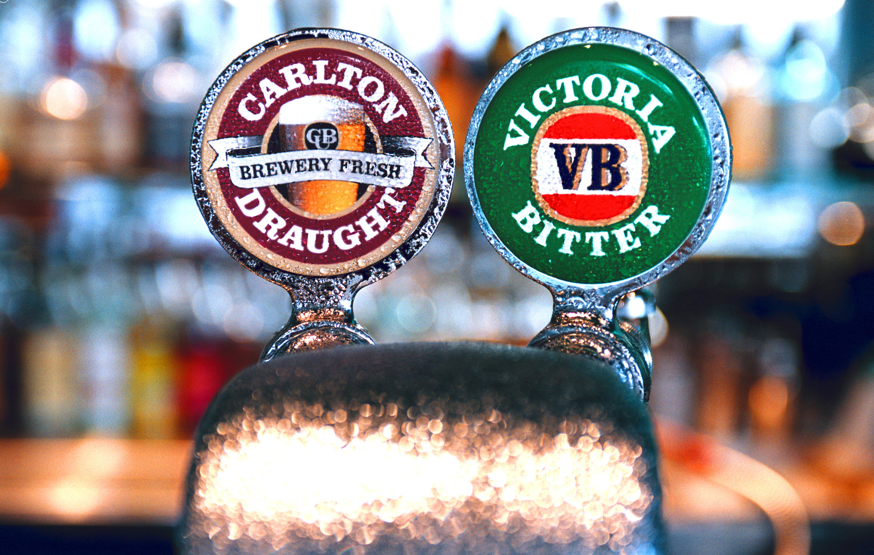 AFR, GENERIC, BEER: Beer taps in a pub, generic, carlton united breweries, CUB, carlton draught, victoria bitter, beer taps, pub, bar, alcohol, liquor Picture by Louie Douvis / ldz ***afr first use only******afrphotos.com***