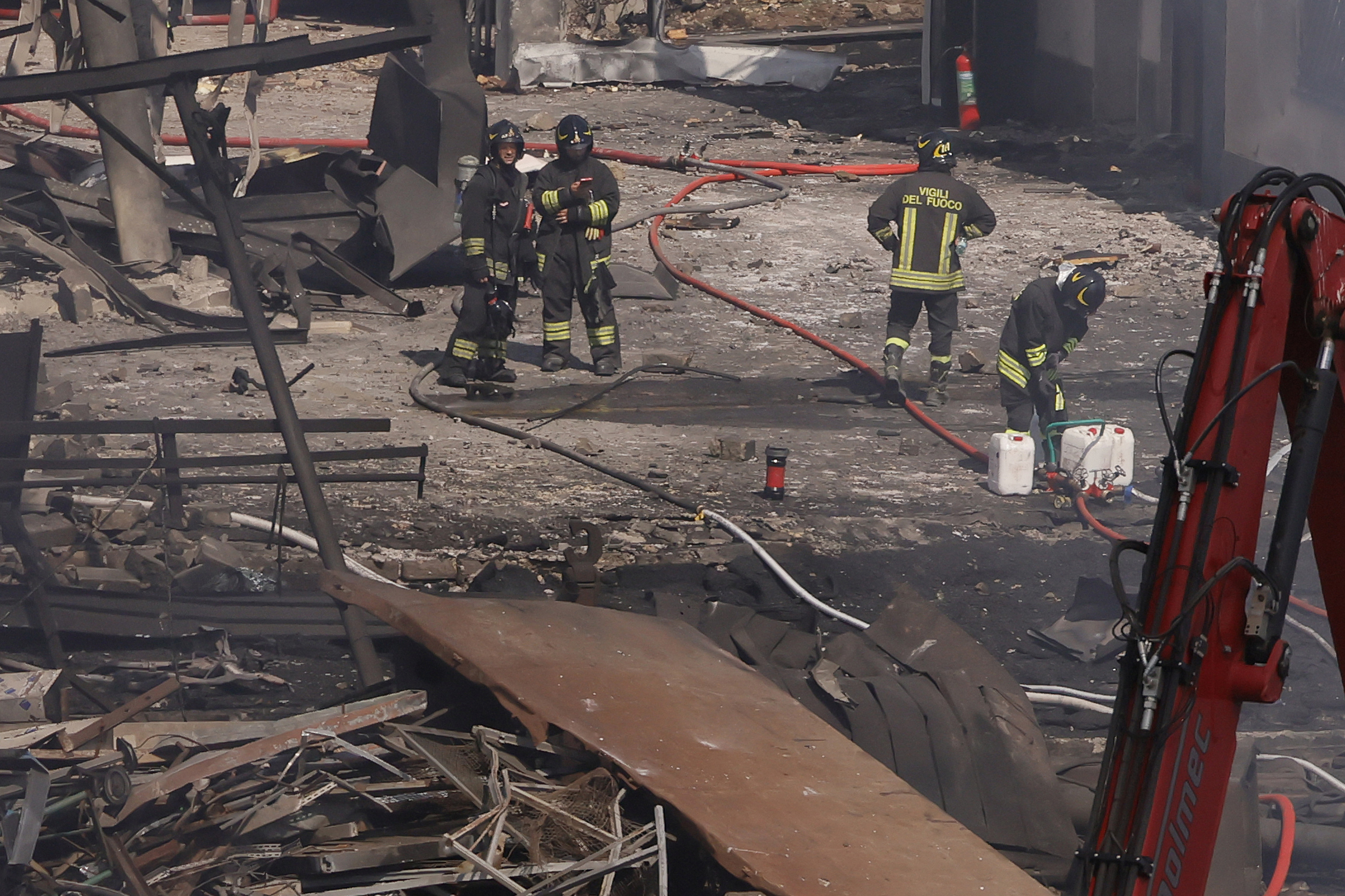 A gas station explosion early Friday in southeastern Rome injured at least 40 people, including 11 police officers and one firefighter, but immediate rescue intervention avoided a much more tragic outcome, local authorities and rescuers said.