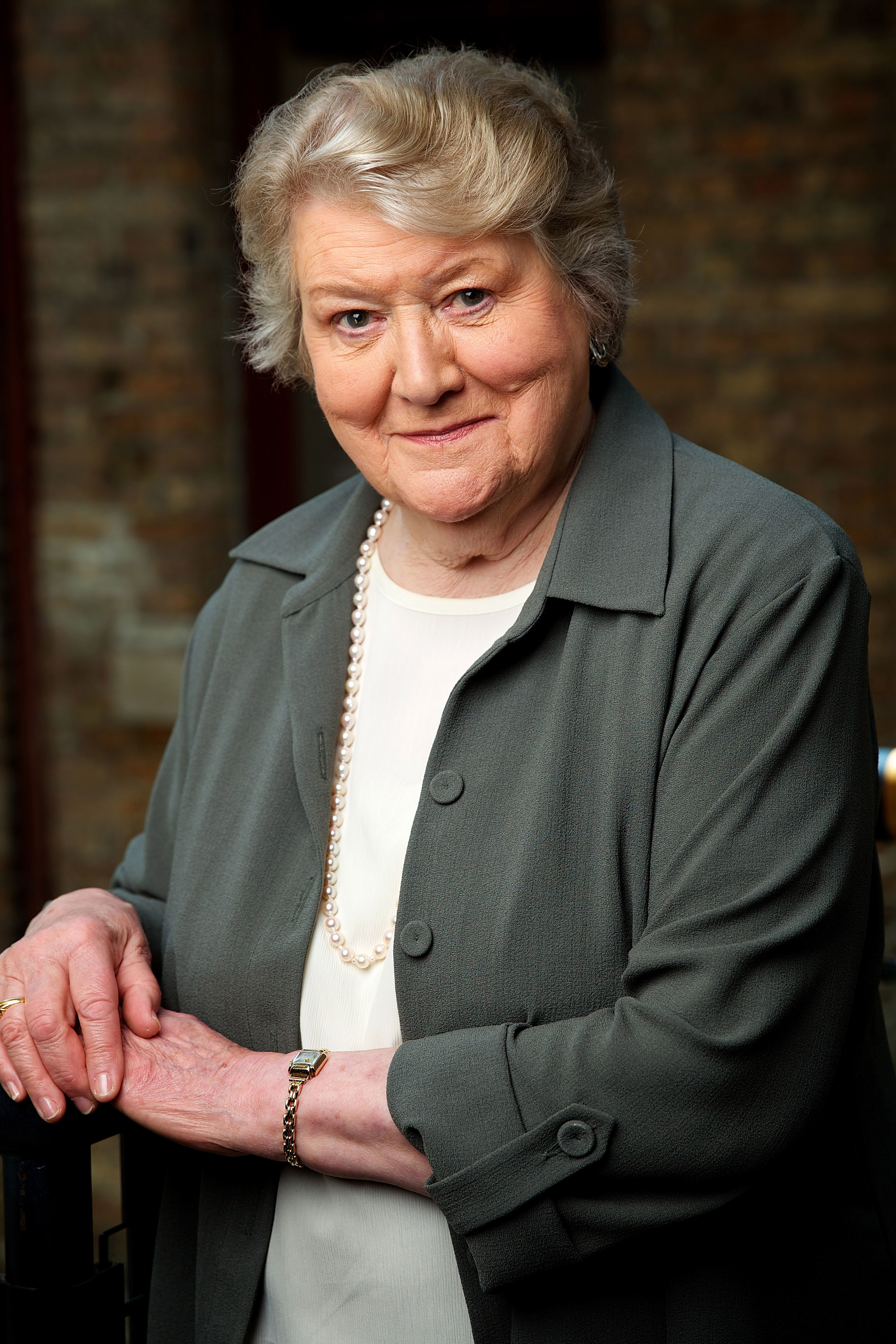 Actress Dame Patricia Routledge, known for playing Hyacinth Bucket in classic TV sitcom Keeping Up Appearances, has died at the age of 96.