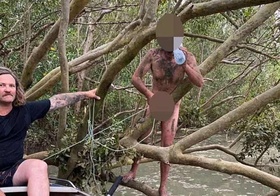 Darwin naked fugitive