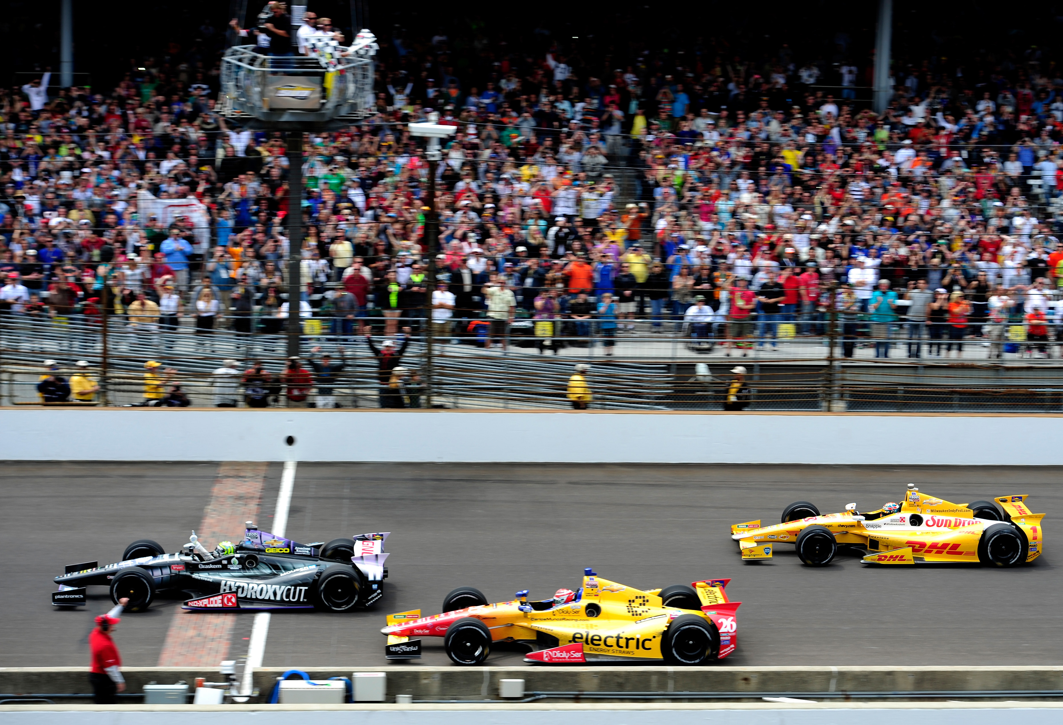 Berita IndyCar 2023 |  Pensiun Tony Kanaan, masa depan Indianapolis 500 di udara