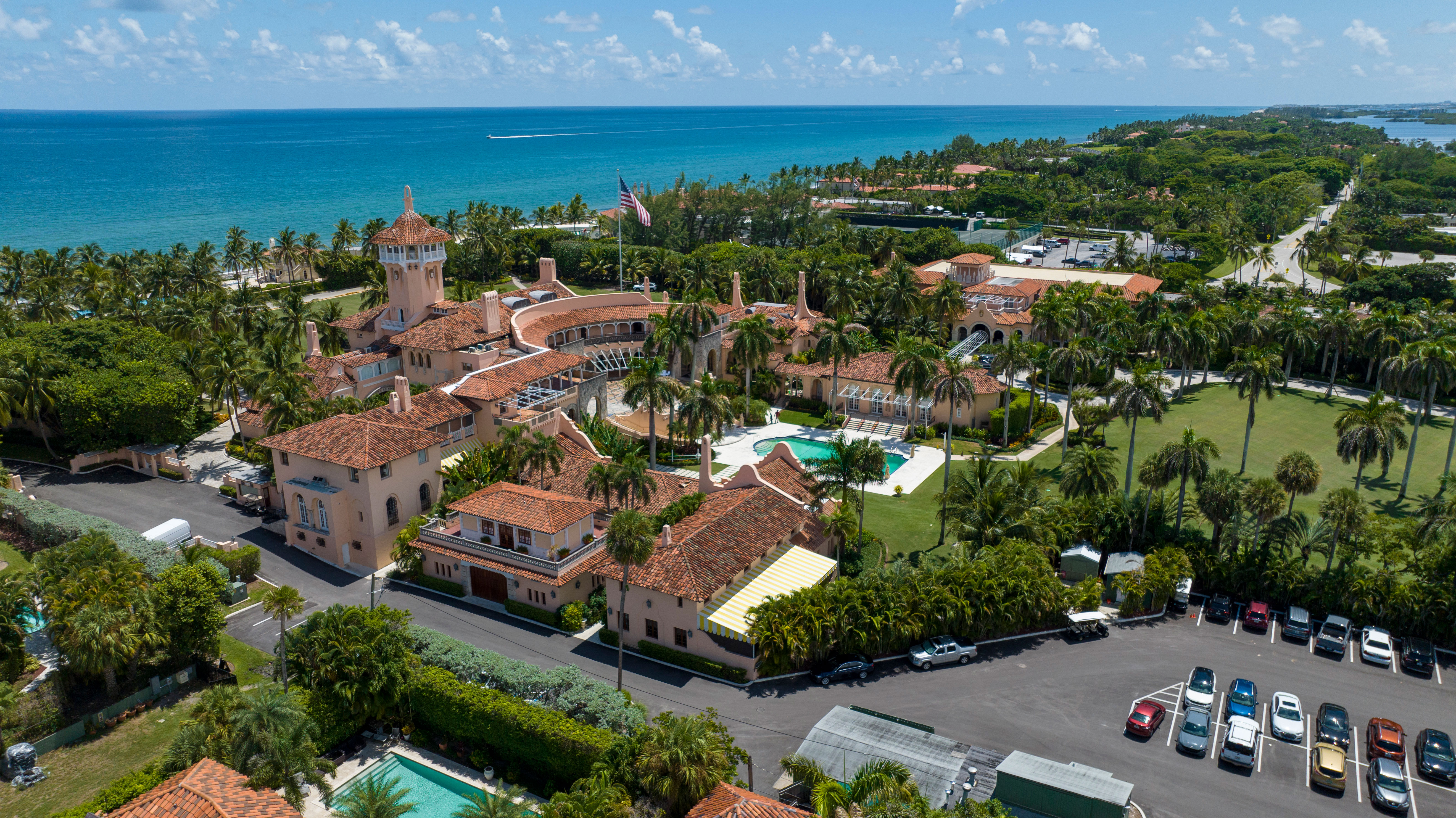 El club Mar-a-Lago del expresidente Donald Trump se ve en la vista aérea en Palm Beach, Florida.